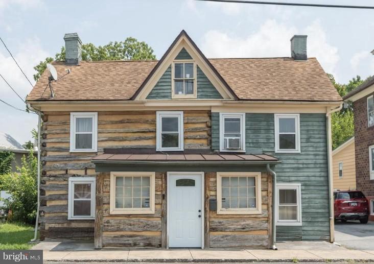 131 S MASSANUTEN ST, STRASBURG, Virginia 22657, 3 Bedrooms Bedrooms, 10 Rooms Rooms,2 BathroomsBathrooms,Residential,For sale,131 S MASSANUTEN ST,VASH2013162 MLS # VASH2013162