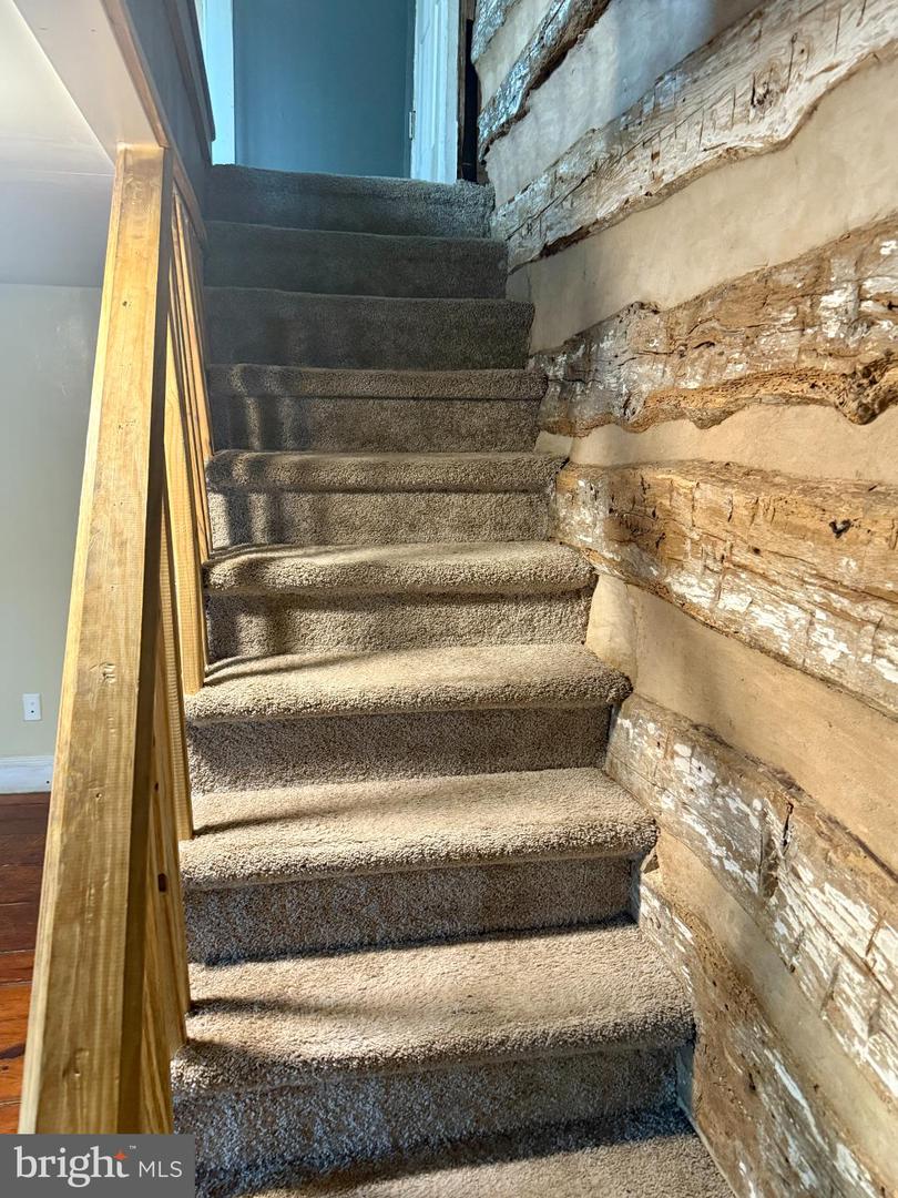 131 S MASSANUTEN ST, STRASBURG, Virginia 22657, 3 Bedrooms Bedrooms, 10 Rooms Rooms,2 BathroomsBathrooms,Residential,For sale,131 S MASSANUTEN ST,VASH2013162 MLS # VASH2013162