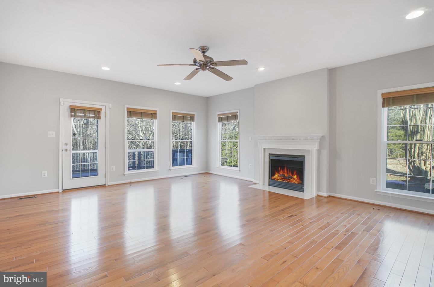 99 CRESTWOOD LN, STAFFORD, Virginia 22554, 4 Bedrooms Bedrooms, ,3 BathroomsBathrooms,Residential,For sale,99 CRESTWOOD LN,VAST2044644 MLS # VAST2044644 99 CRESTWOOD LN, STAFFORD, Virginia 22554, 4 Bedrooms Bedrooms, ,3 BathroomsBathrooms,Residential,For sale,99 CRESTWOOD LN,VAST2044644 MLS # VAST2044644