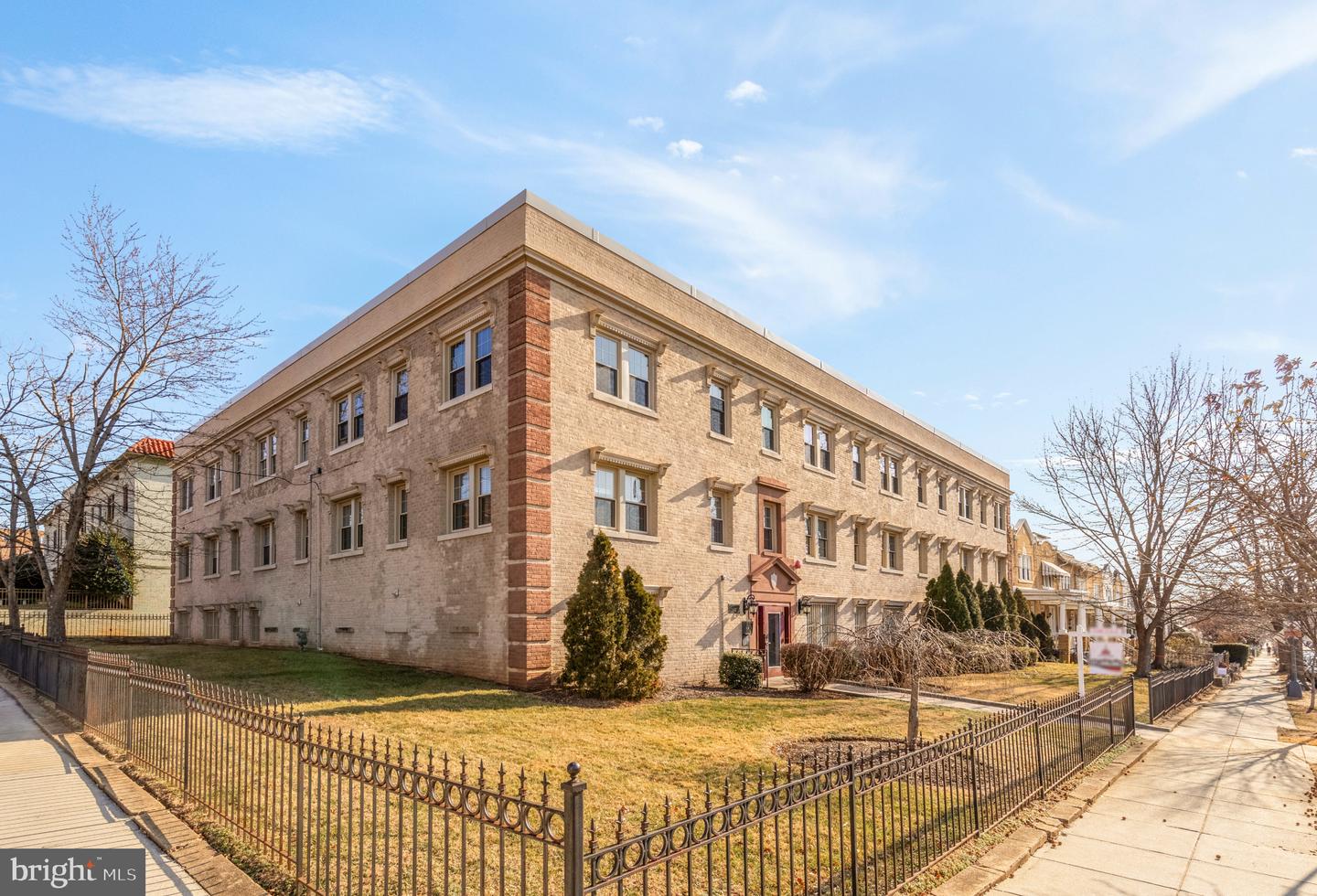 2625 3RD ST NE #306, WASHINGTON, District Of Columbia 20002, 1 Bedroom Bedrooms, ,1 BathroomBathrooms,Residential,For sale,2625 3RD ST NE #306,DCDC2235396 MLS # DCDC2235396 2625 3RD ST NE #306, WASHINGTON, District Of Columbia 20002, 1 Bedroom Bedrooms, ,1 BathroomBathrooms,Residential,For sale,2625 3RD ST NE #306,DCDC2235396 MLS # DCDC2235396