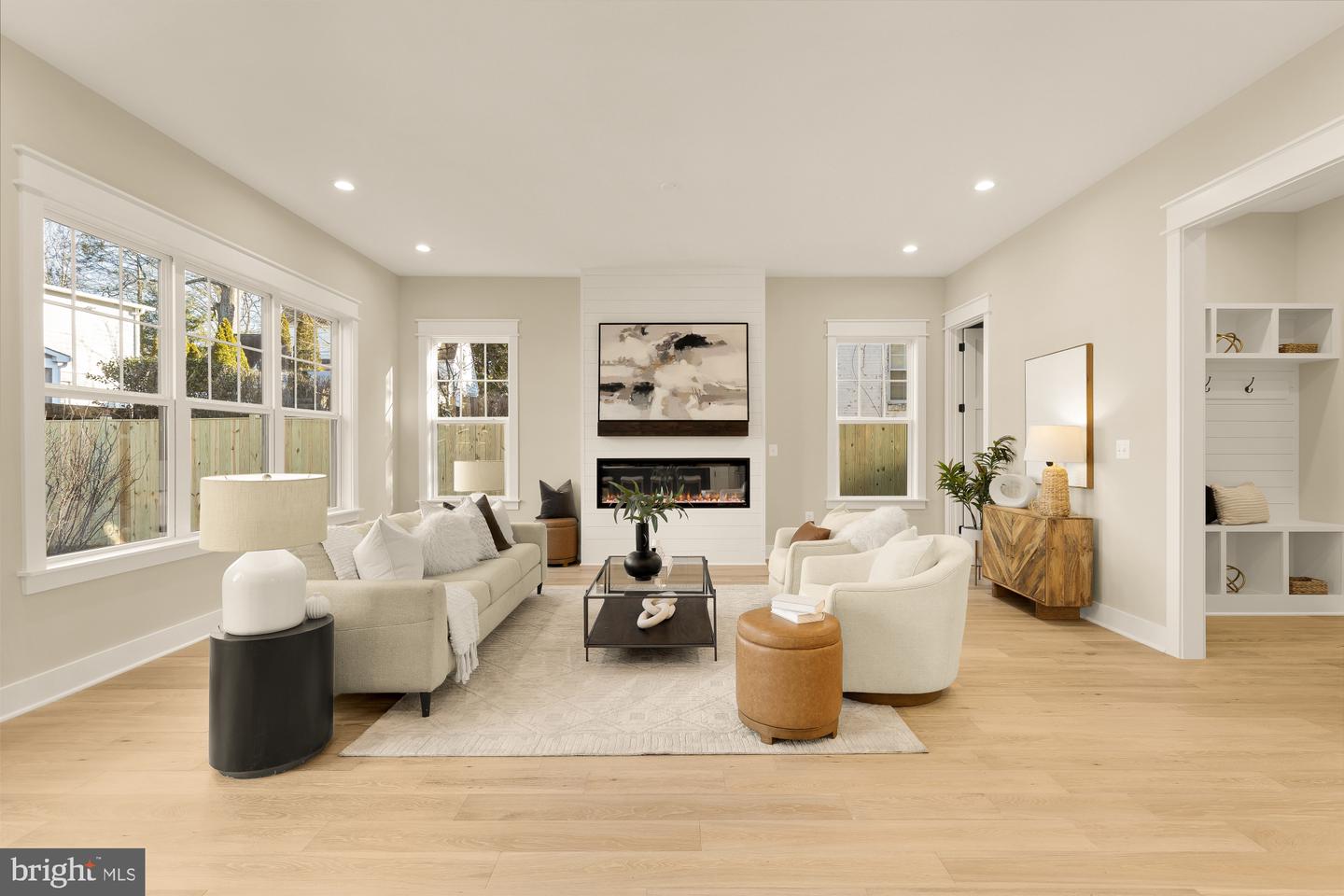 859 N LEXINGTON ST, ARLINGTON, Virginia 22205, 5 Bedrooms Bedrooms, ,4 BathroomsBathrooms,Residential,For sale,859 N LEXINGTON ST,VAAR2067002 MLS # VAAR2067002