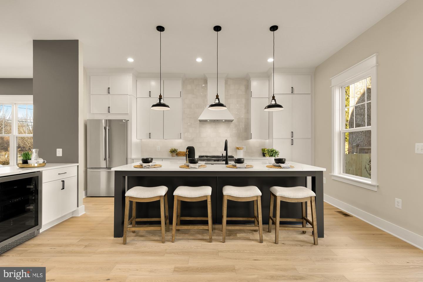 859 N LEXINGTON ST, ARLINGTON, Virginia 22205, 5 Bedrooms Bedrooms, ,4 BathroomsBathrooms,Residential,For sale,859 N LEXINGTON ST,VAAR2067002 MLS # VAAR2067002