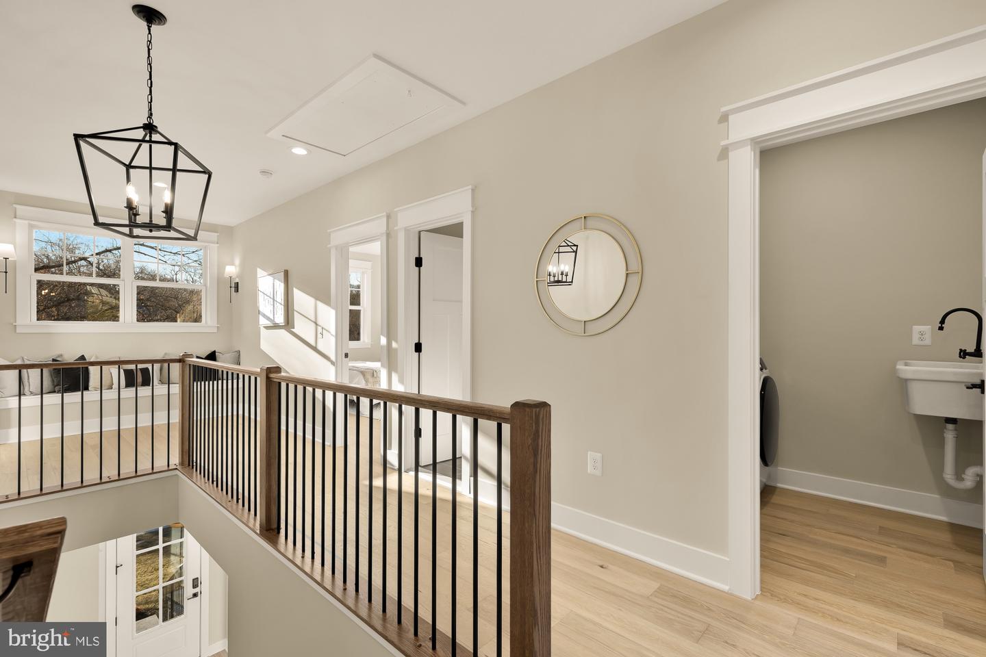 859 N LEXINGTON ST, ARLINGTON, Virginia 22205, 5 Bedrooms Bedrooms, ,4 BathroomsBathrooms,Residential,For sale,859 N LEXINGTON ST,VAAR2067002 MLS # VAAR2067002