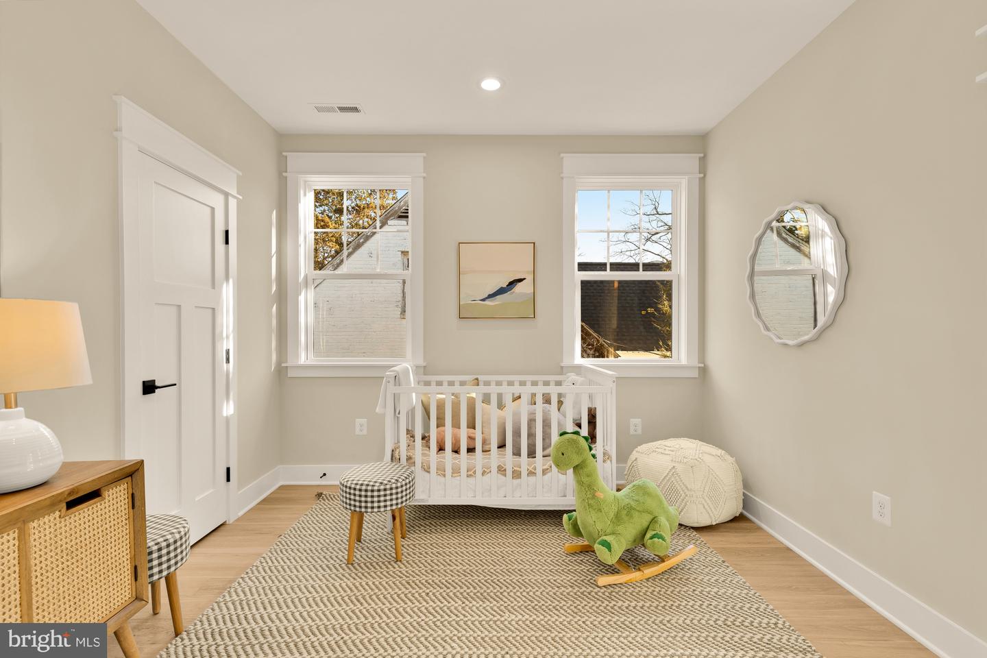 859 N LEXINGTON ST, ARLINGTON, Virginia 22205, 5 Bedrooms Bedrooms, ,4 BathroomsBathrooms,Residential,For sale,859 N LEXINGTON ST,VAAR2067002 MLS # VAAR2067002