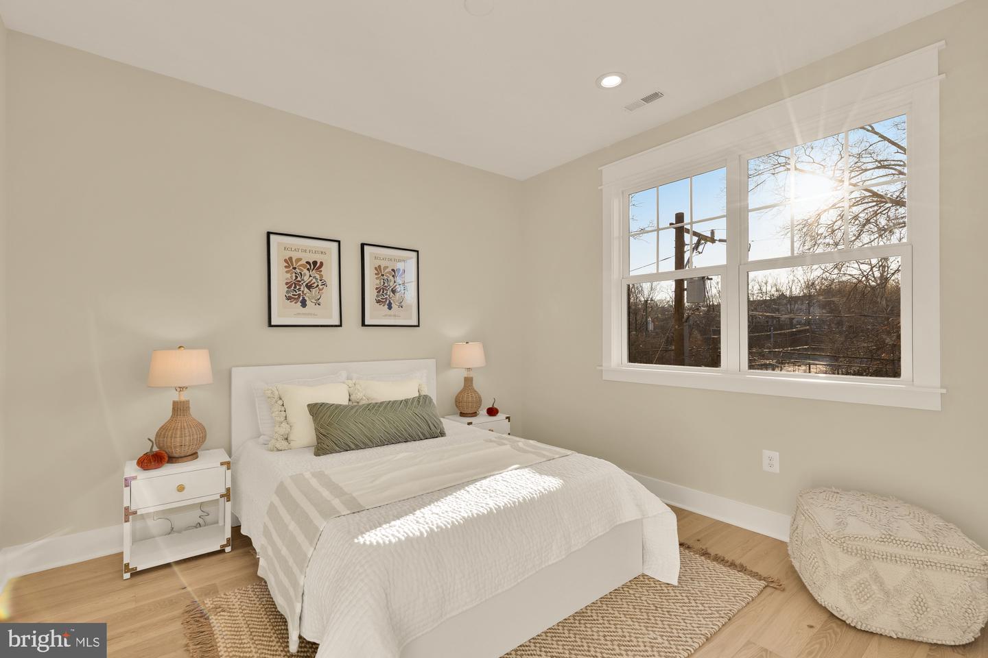 859 N LEXINGTON ST, ARLINGTON, Virginia 22205, 5 Bedrooms Bedrooms, ,4 BathroomsBathrooms,Residential,For sale,859 N LEXINGTON ST,VAAR2067002 MLS # VAAR2067002