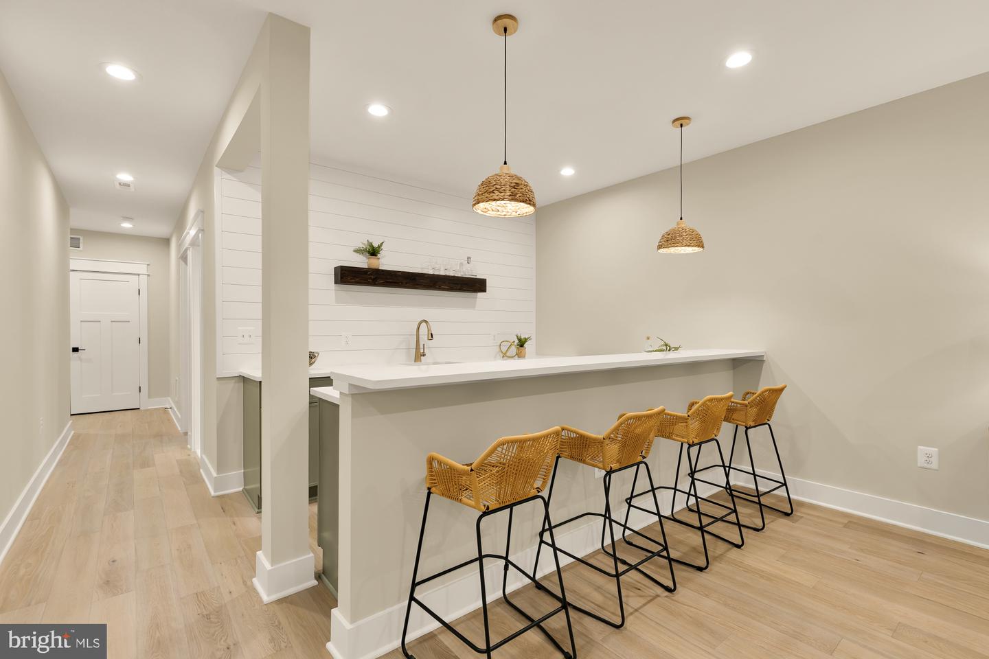 859 N LEXINGTON ST, ARLINGTON, Virginia 22205, 5 Bedrooms Bedrooms, ,4 BathroomsBathrooms,Residential,For sale,859 N LEXINGTON ST,VAAR2067002 MLS # VAAR2067002