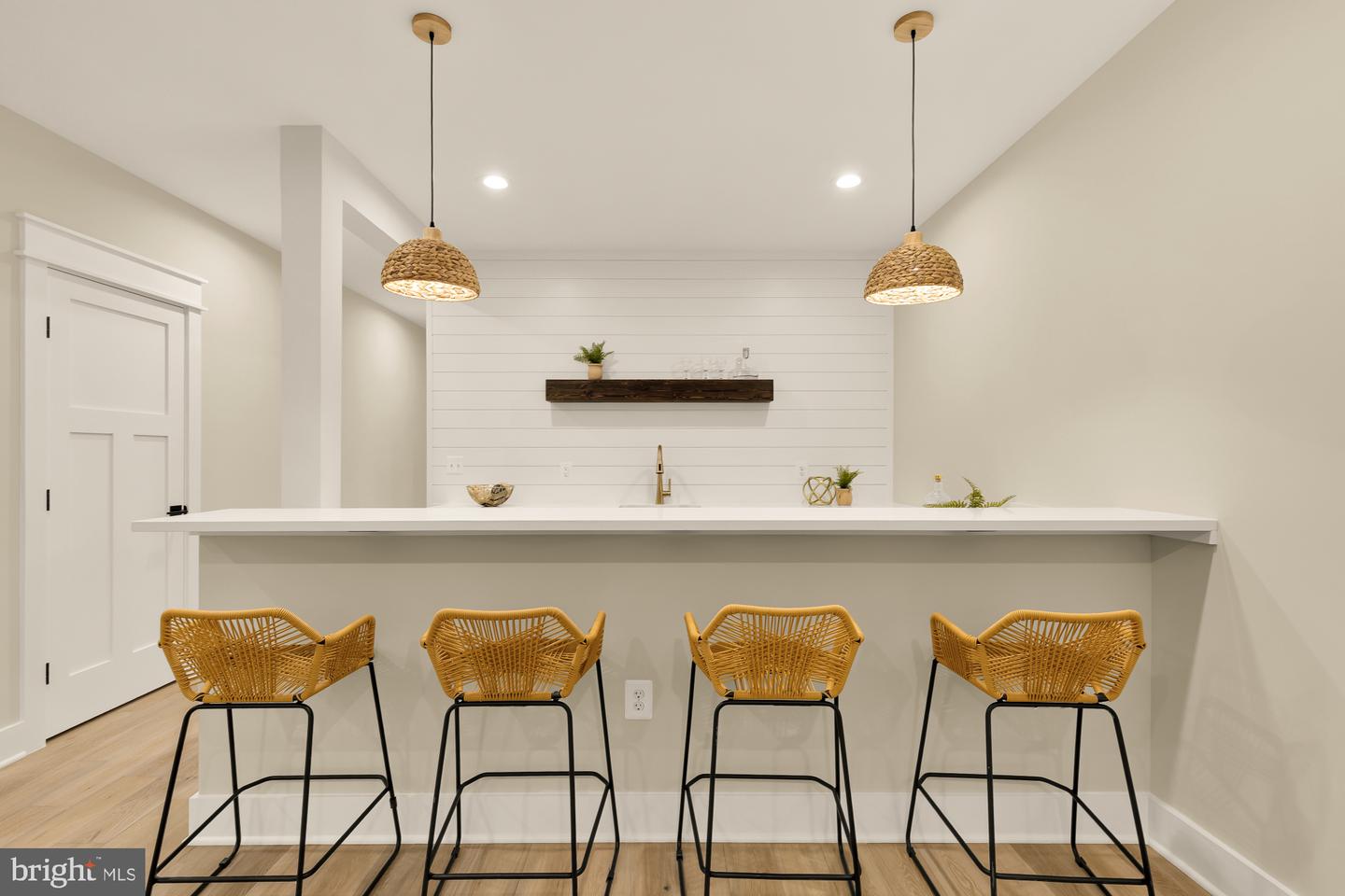 859 N LEXINGTON ST, ARLINGTON, Virginia 22205, 5 Bedrooms Bedrooms, ,4 BathroomsBathrooms,Residential,For sale,859 N LEXINGTON ST,VAAR2067002 MLS # VAAR2067002