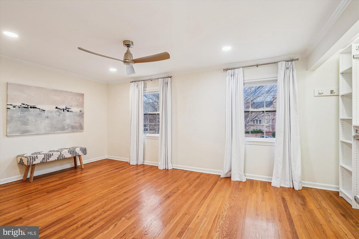 1605 DUNTERRY PL, MCLEAN, Virginia 22101, 3 Bedrooms Bedrooms, ,2 BathroomsBathrooms,Residential,For sale,1605 DUNTERRY PL,VAFX2282970 MLS # VAFX2282970