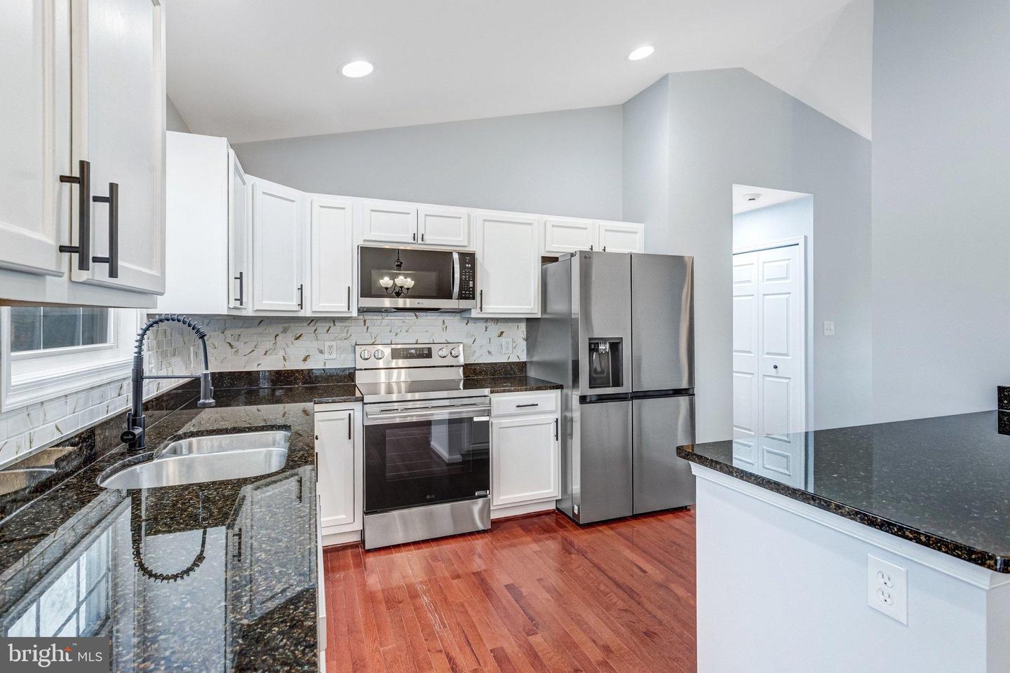 8606 SPRUCE ST, MANASSAS, Virginia 20111, 4 Bedrooms Bedrooms, 10 Rooms Rooms,3 BathroomsBathrooms,Residential,For sale,8606 SPRUCE ST,VAPW2109434 MLS # VAPW2109434