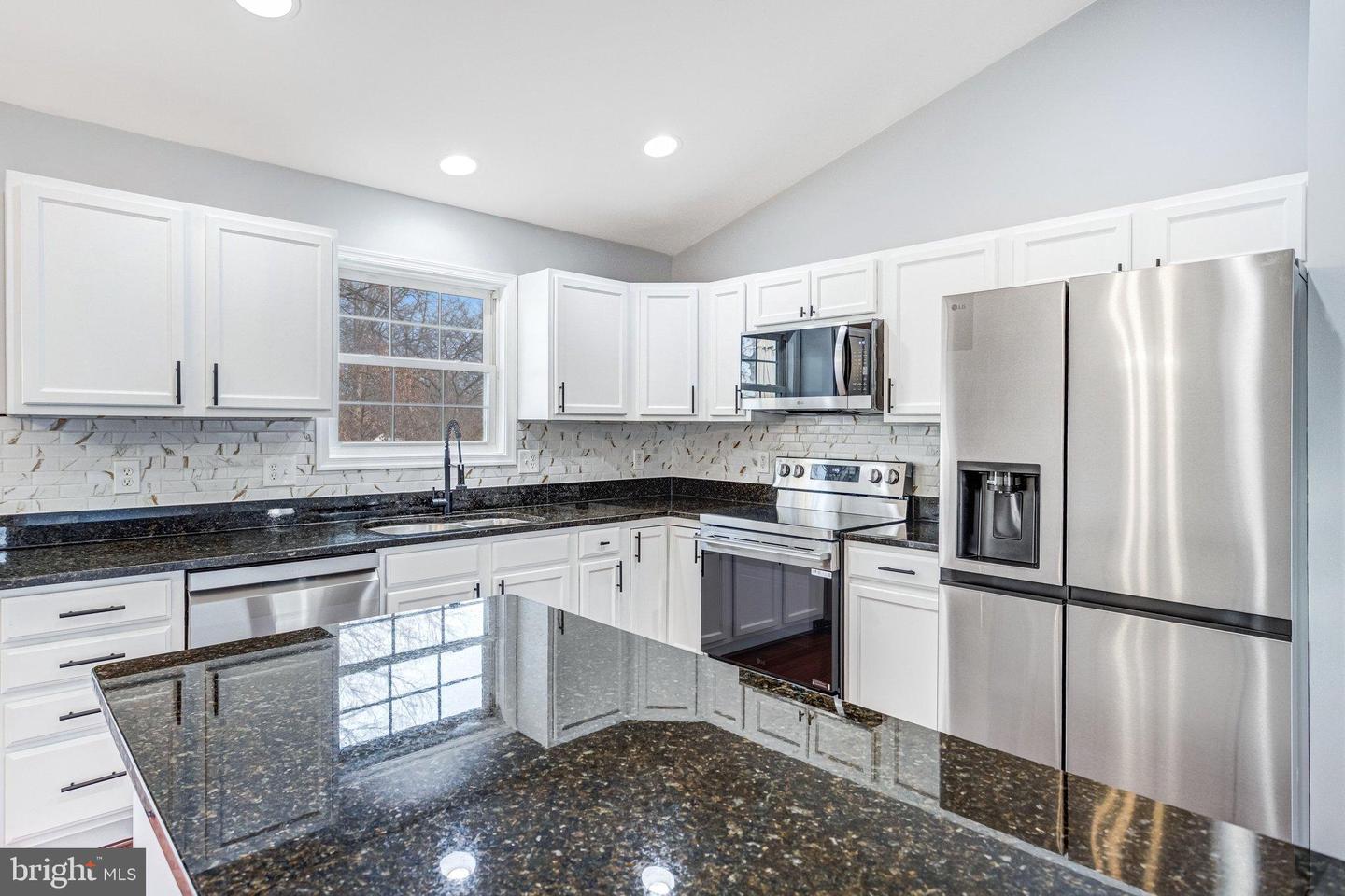 8606 SPRUCE ST, MANASSAS, Virginia 20111, 4 Bedrooms Bedrooms, 10 Rooms Rooms,3 BathroomsBathrooms,Residential,For sale,8606 SPRUCE ST,VAPW2109434 MLS # VAPW2109434