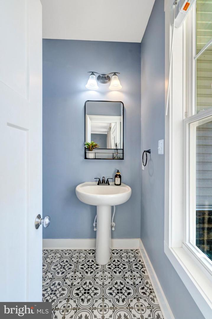 116 HIDDEN LN, STAFFORD, Virginia 22556, 5 Bedrooms Bedrooms, ,3 BathroomsBathrooms,Residential,For sale,116 HIDDEN LN,VAST2044904 MLS # VAST2044904