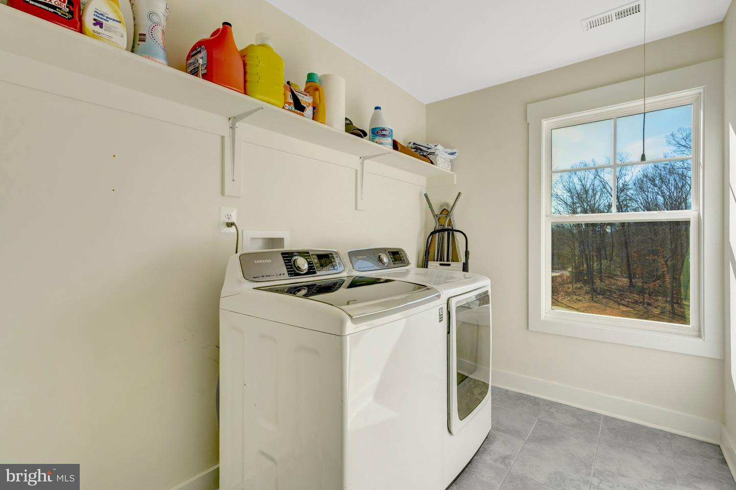 116 HIDDEN LN, STAFFORD, Virginia 22556, 5 Bedrooms Bedrooms, ,3 BathroomsBathrooms,Residential,For sale,116 HIDDEN LN,VAST2044904 MLS # VAST2044904