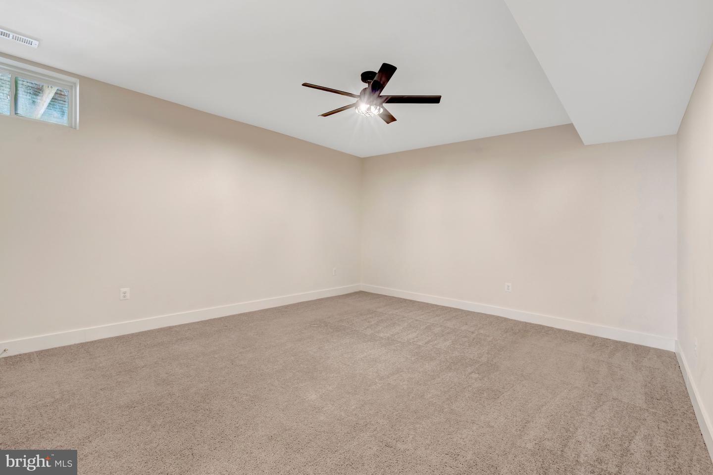 116 HIDDEN LN, STAFFORD, Virginia 22556, 5 Bedrooms Bedrooms, ,3 BathroomsBathrooms,Residential,For sale,116 HIDDEN LN,VAST2044904 MLS # VAST2044904