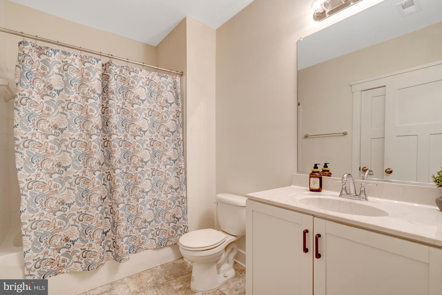 116 HIDDEN LN, STAFFORD, Virginia 22556, 5 Bedrooms Bedrooms, ,3 BathroomsBathrooms,Residential,For sale,116 HIDDEN LN,VAST2044904 MLS # VAST2044904