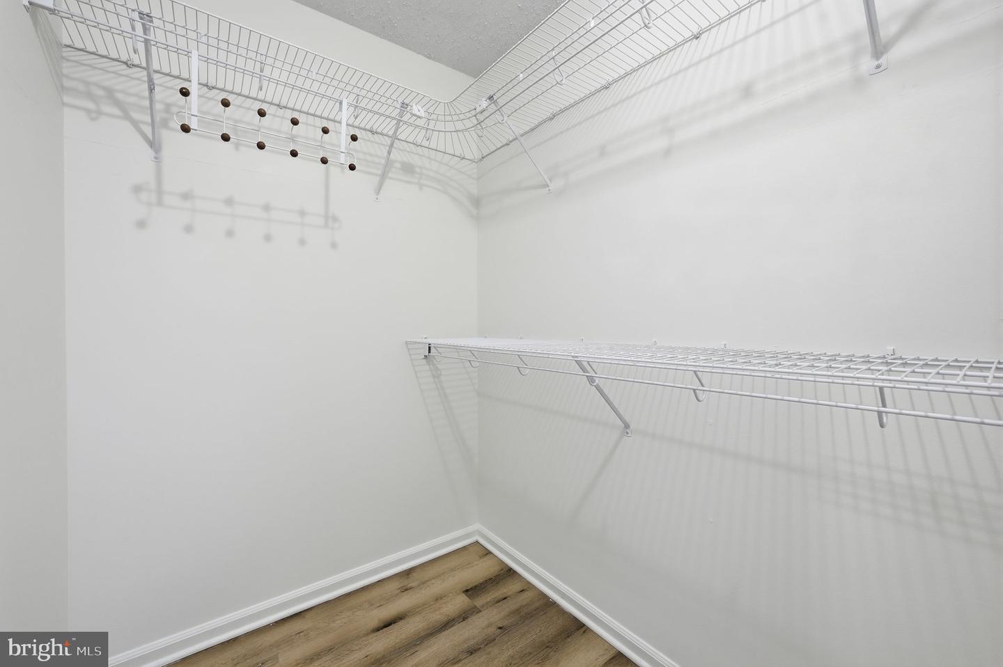 2316 GLADE BANK WAY, RESTON, Virginia 20191, 3 Bedrooms Bedrooms, ,2 BathroomsBathrooms,Residential,For sale,2316 GLADE BANK WAY,VAFX2284312 MLS # VAFX2284312 2316 GLADE BANK WAY, RESTON, Virginia 20191, 3 Bedrooms Bedrooms, ,2 BathroomsBathrooms,Residential,For sale,2316 GLADE BANK WAY,VAFX2284312 MLS # VAFX2284312