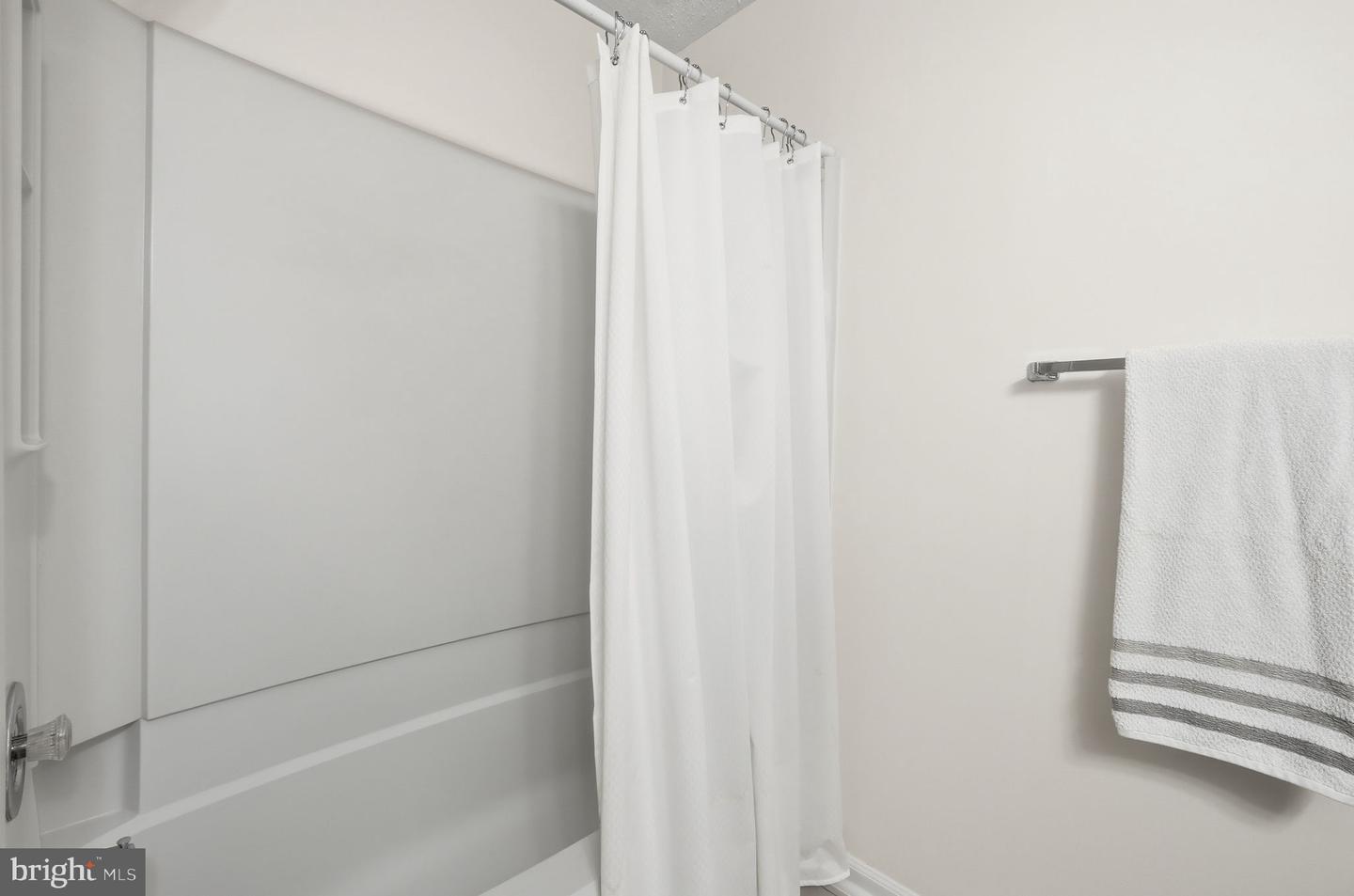 2316 GLADE BANK WAY, RESTON, Virginia 20191, 3 Bedrooms Bedrooms, ,2 BathroomsBathrooms,Residential,For sale,2316 GLADE BANK WAY,VAFX2284312 MLS # VAFX2284312 2316 GLADE BANK WAY, RESTON, Virginia 20191, 3 Bedrooms Bedrooms, ,2 BathroomsBathrooms,Residential,For sale,2316 GLADE BANK WAY,VAFX2284312 MLS # VAFX2284312