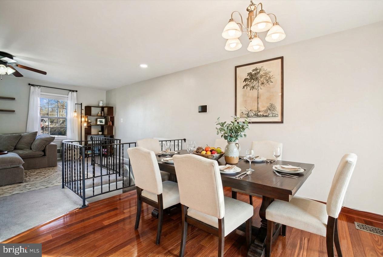 8008 NOEL ST, ALEXANDRIA, Virginia 22309, 3 Bedrooms Bedrooms, ,2 BathroomsBathrooms,Residential,For sale,8008 NOEL ST,VAFX2284348 MLS # VAFX2284348 8008 NOEL ST, ALEXANDRIA, Virginia 22309, 3 Bedrooms Bedrooms, ,2 BathroomsBathrooms,Residential,For sale,8008 NOEL ST,VAFX2284348 MLS # VAFX2284348