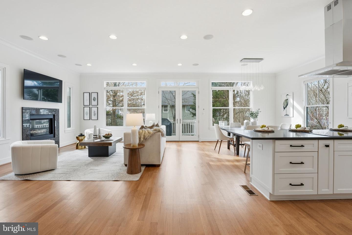 1614 N JACKSON ST, ARLINGTON, Virginia 22201, 4 Bedrooms Bedrooms, ,4 BathroomsBathrooms,Residential,For sale,1614 N JACKSON ST,VAAR2067410 MLS # VAAR2067410