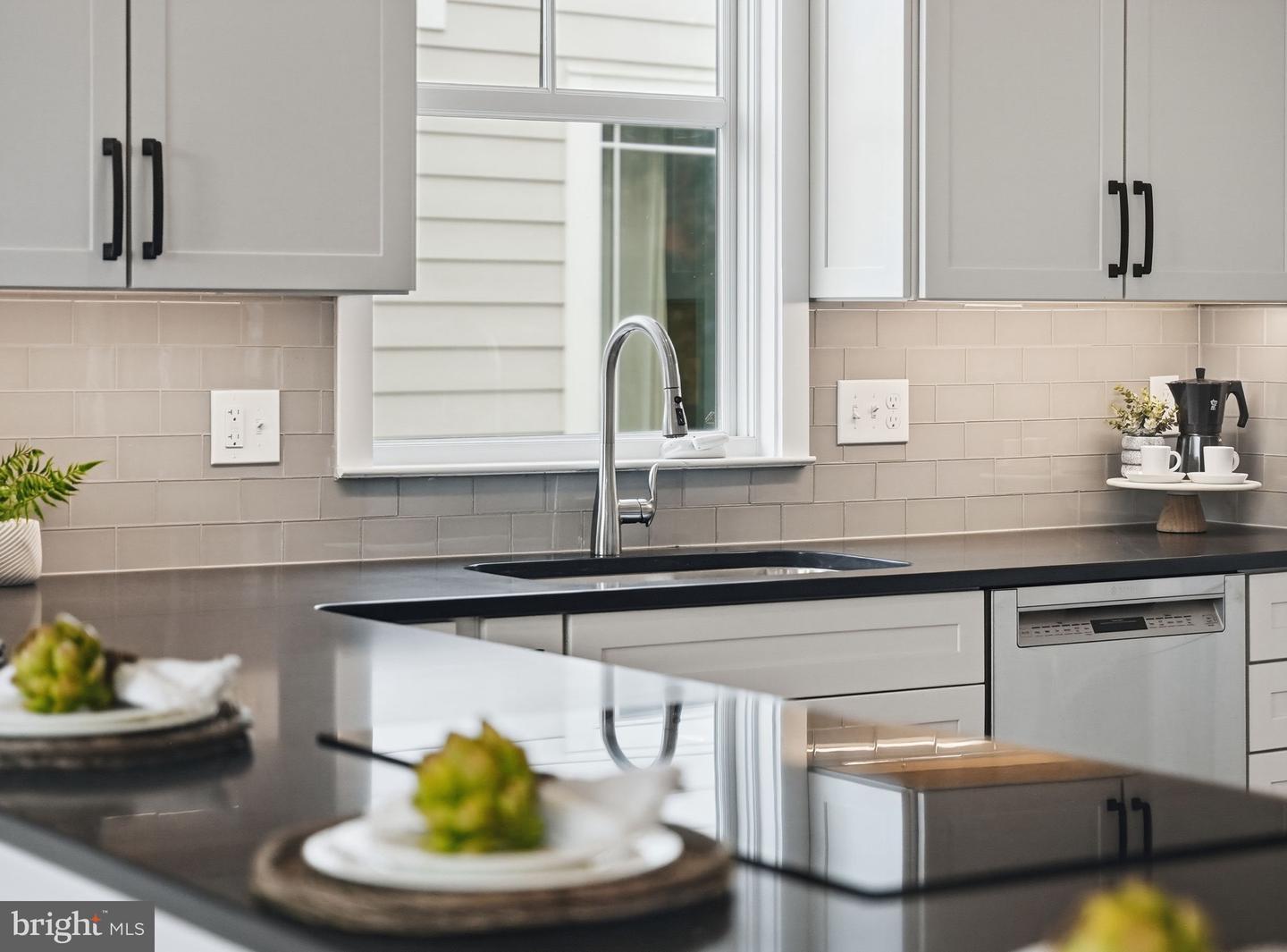 1614 N JACKSON ST, ARLINGTON, Virginia 22201, 4 Bedrooms Bedrooms, ,4 BathroomsBathrooms,Residential,For sale,1614 N JACKSON ST,VAAR2067410 MLS # VAAR2067410