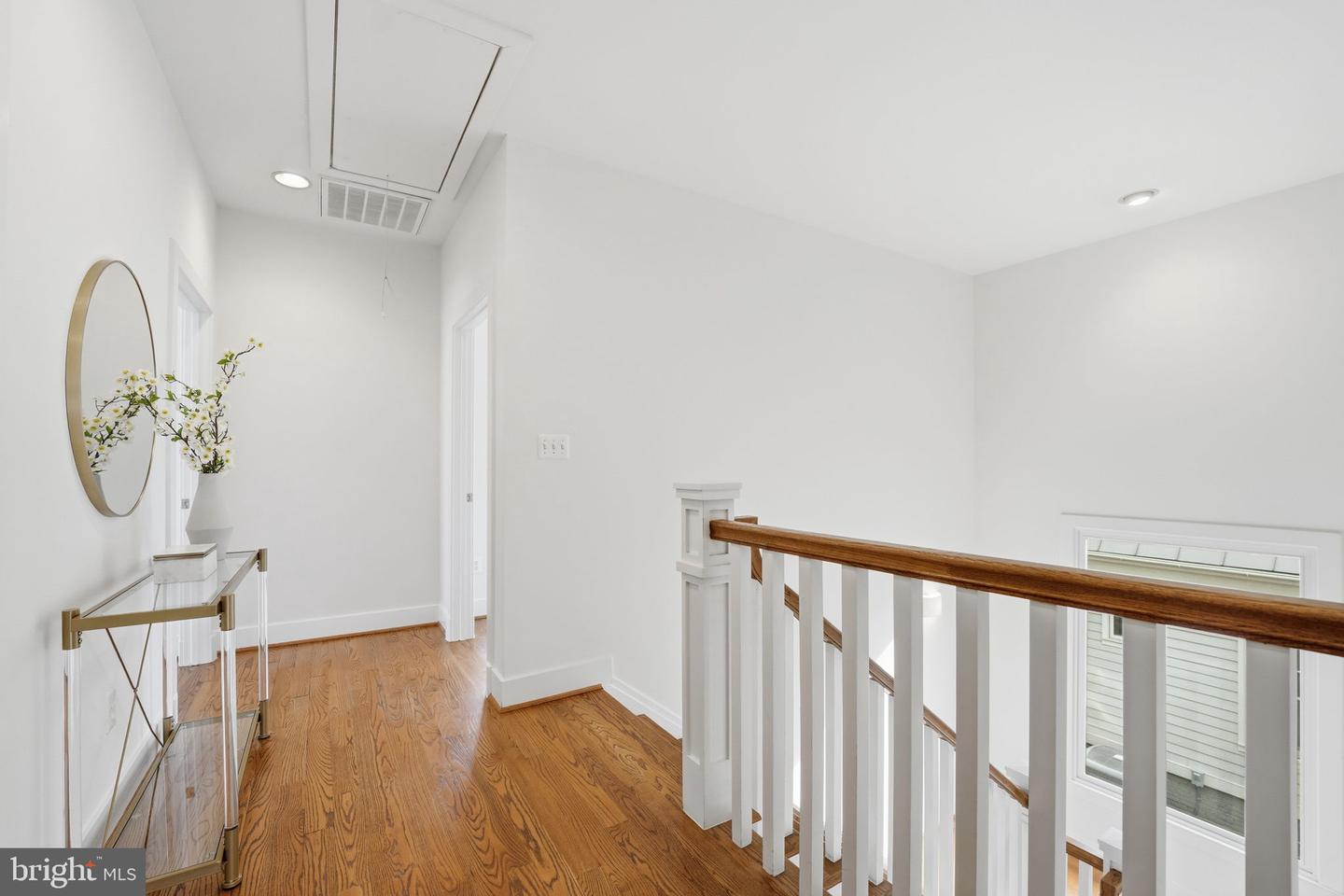 1614 N JACKSON ST, ARLINGTON, Virginia 22201, 4 Bedrooms Bedrooms, ,4 BathroomsBathrooms,Residential,For sale,1614 N JACKSON ST,VAAR2067410 MLS # VAAR2067410