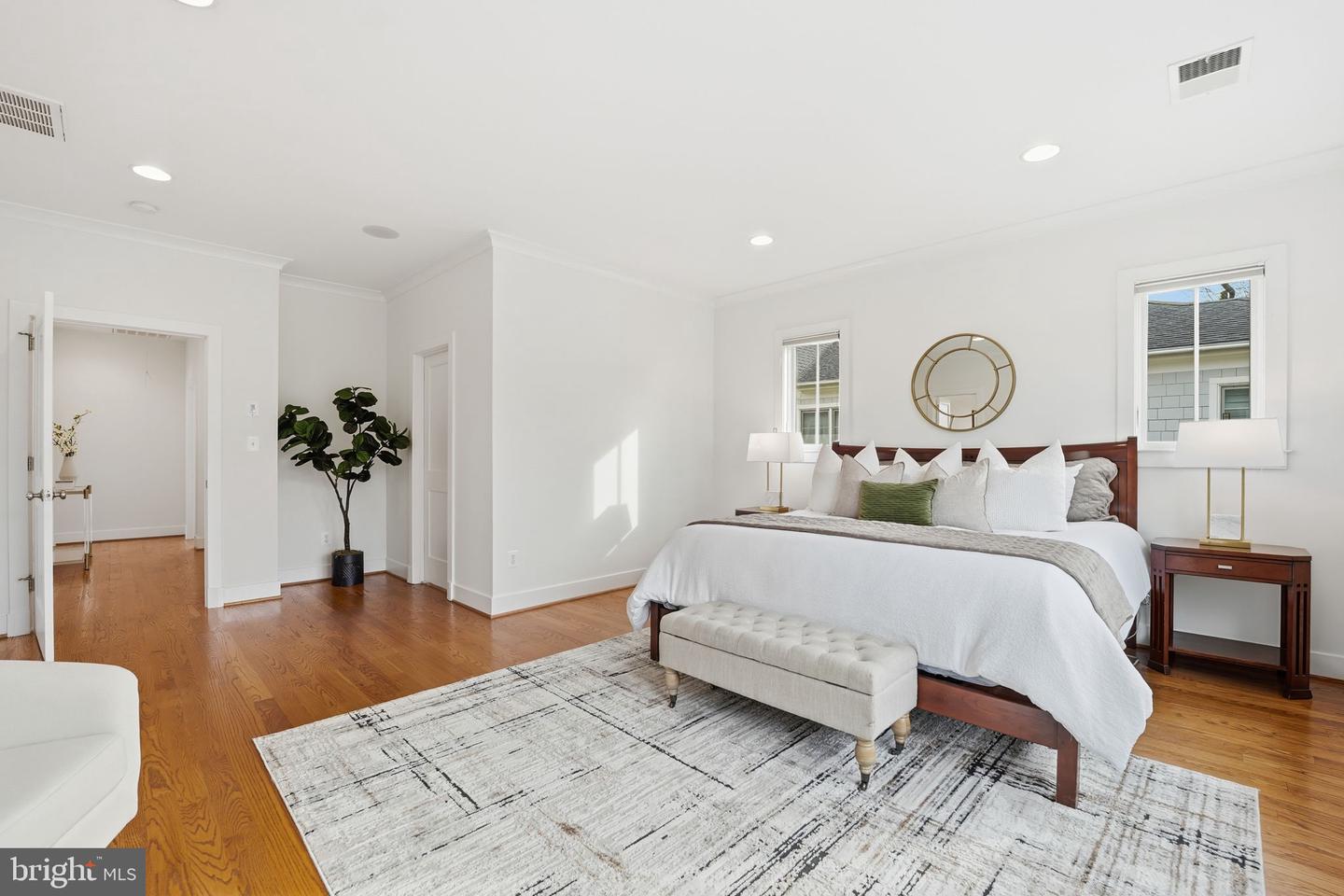 1614 N JACKSON ST, ARLINGTON, Virginia 22201, 4 Bedrooms Bedrooms, ,4 BathroomsBathrooms,Residential,For sale,1614 N JACKSON ST,VAAR2067410 MLS # VAAR2067410