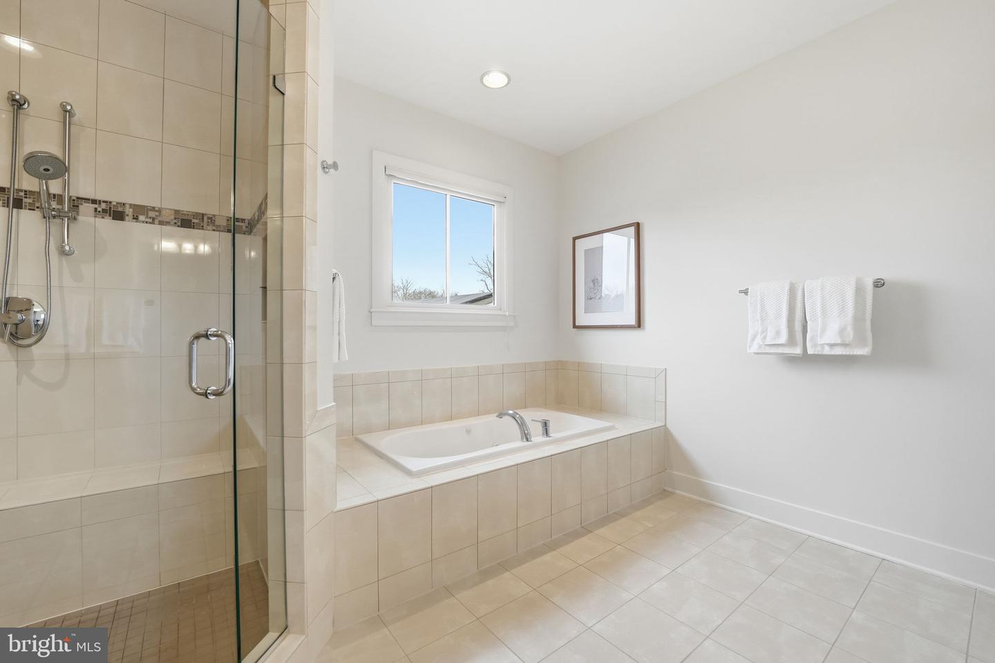 1614 N JACKSON ST, ARLINGTON, Virginia 22201, 4 Bedrooms Bedrooms, ,4 BathroomsBathrooms,Residential,For sale,1614 N JACKSON ST,VAAR2067410 MLS # VAAR2067410