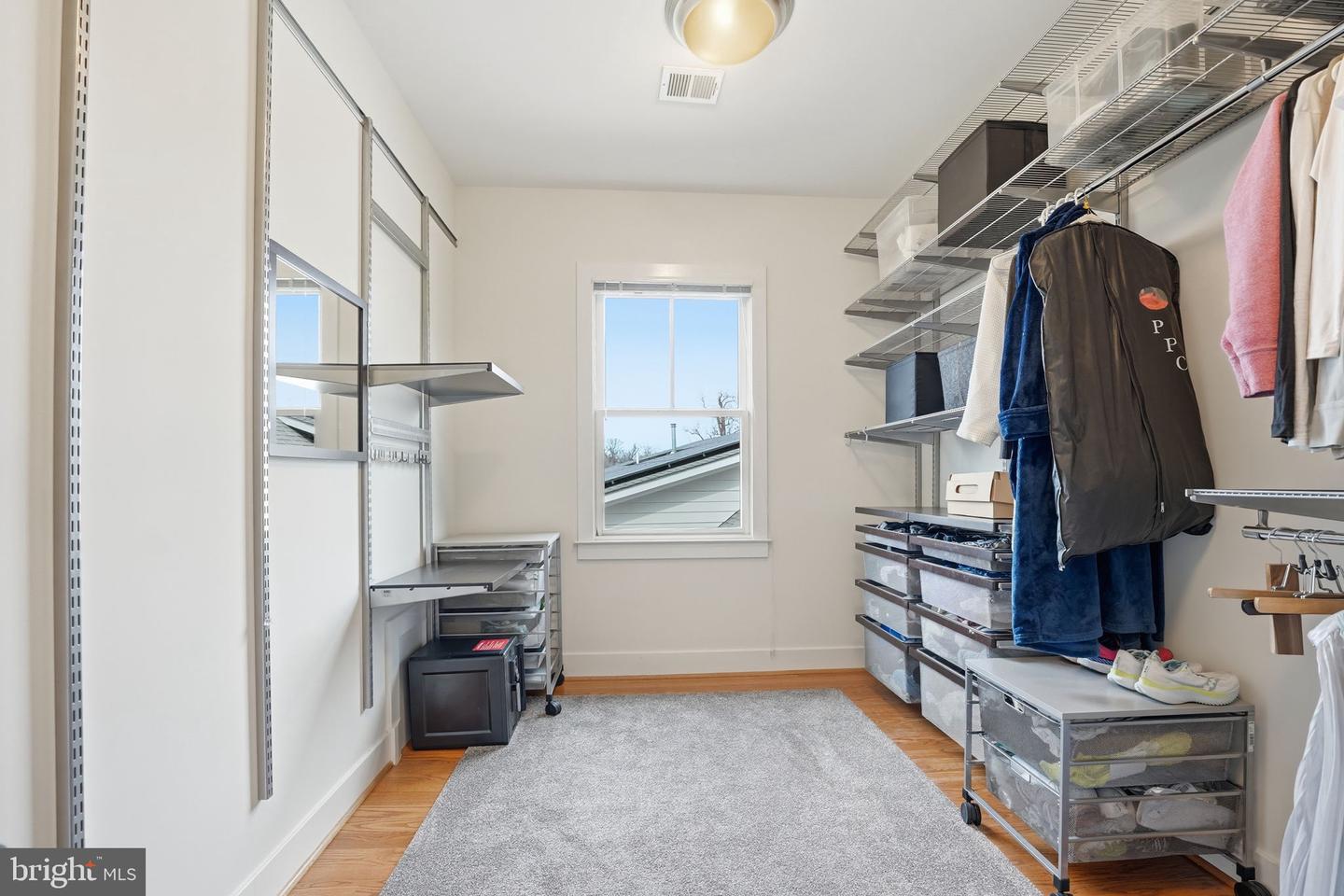 1614 N JACKSON ST, ARLINGTON, Virginia 22201, 4 Bedrooms Bedrooms, ,4 BathroomsBathrooms,Residential,For sale,1614 N JACKSON ST,VAAR2067410 MLS # VAAR2067410