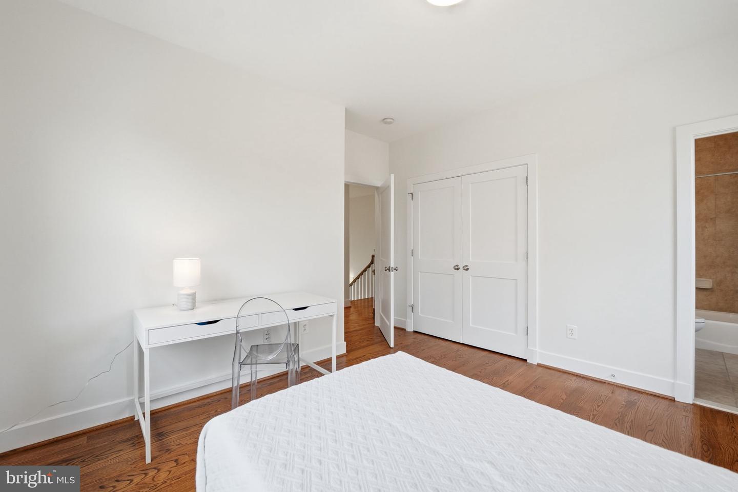 1614 N JACKSON ST, ARLINGTON, Virginia 22201, 4 Bedrooms Bedrooms, ,4 BathroomsBathrooms,Residential,For sale,1614 N JACKSON ST,VAAR2067410 MLS # VAAR2067410