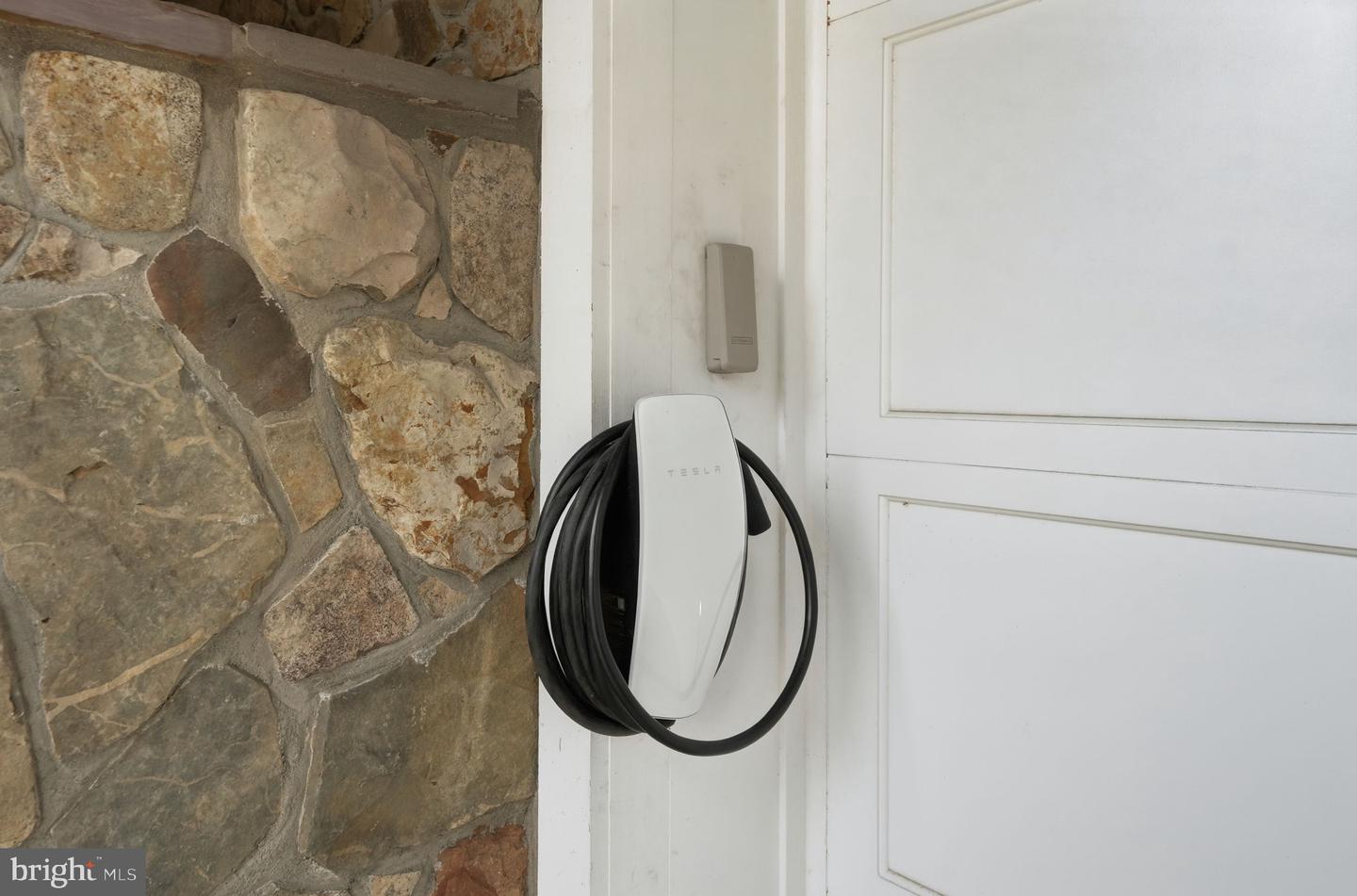 1614 N JACKSON ST, ARLINGTON, Virginia 22201, 4 Bedrooms Bedrooms, ,4 BathroomsBathrooms,Residential,For sale,1614 N JACKSON ST,VAAR2067410 MLS # VAAR2067410