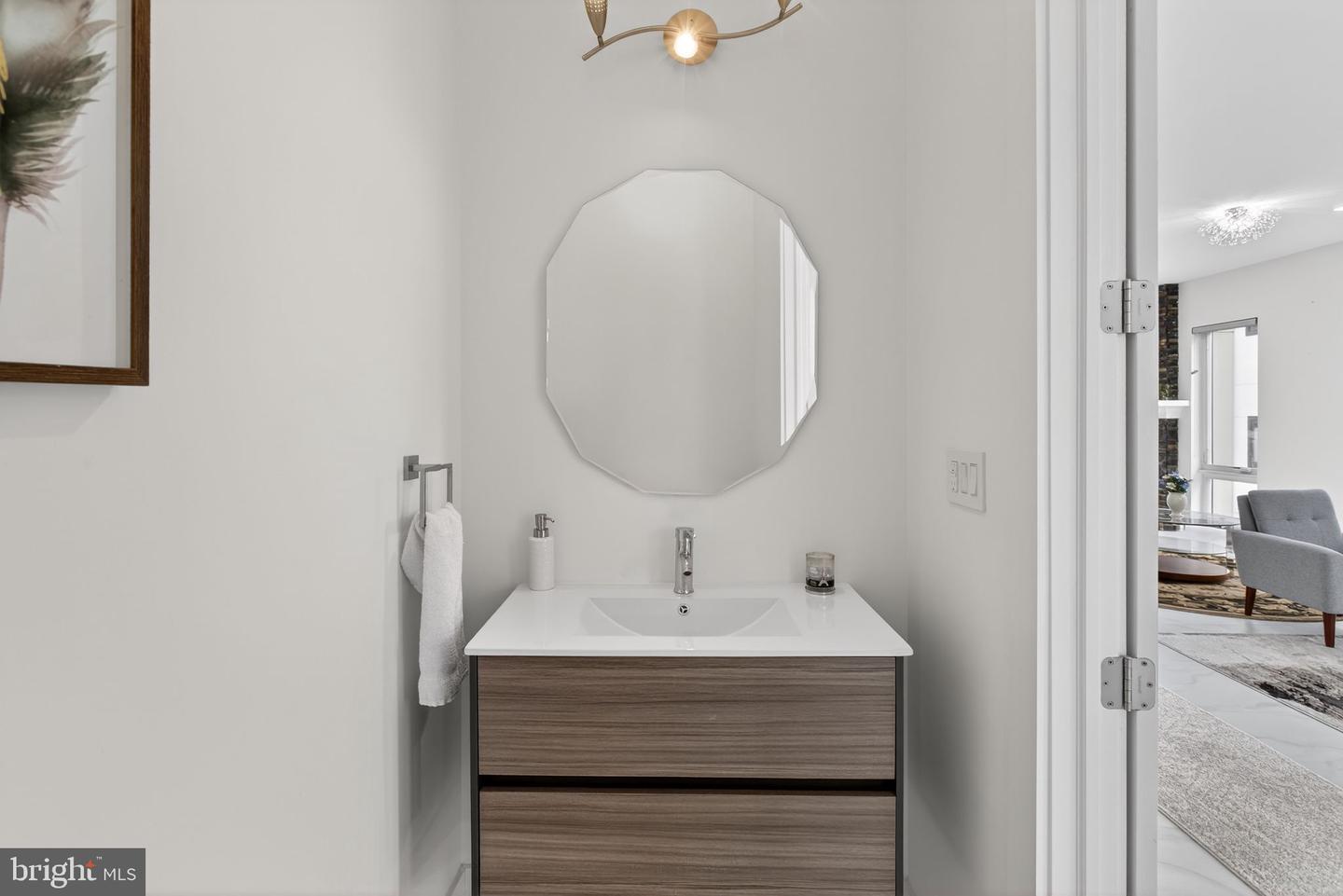 1815 PEABODY DR, FALLS CHURCH, Virginia 22043, 5 Bedrooms Bedrooms, ,4 BathroomsBathrooms,Residential,For sale,1815 PEABODY DR,VAFX2284578 MLS # VAFX2284578 1815 PEABODY DR, FALLS CHURCH, Virginia 22043, 5 Bedrooms Bedrooms, ,4 BathroomsBathrooms,Residential,For sale,1815 PEABODY DR,VAFX2284578 MLS # VAFX2284578