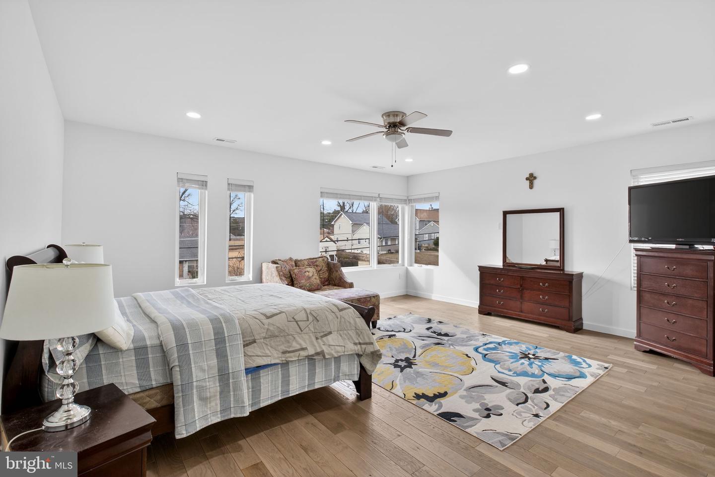 1815 PEABODY DR, FALLS CHURCH, Virginia 22043, 5 Bedrooms Bedrooms, ,4 BathroomsBathrooms,Residential,For sale,1815 PEABODY DR,VAFX2284578 MLS # VAFX2284578 1815 PEABODY DR, FALLS CHURCH, Virginia 22043, 5 Bedrooms Bedrooms, ,4 BathroomsBathrooms,Residential,For sale,1815 PEABODY DR,VAFX2284578 MLS # VAFX2284578