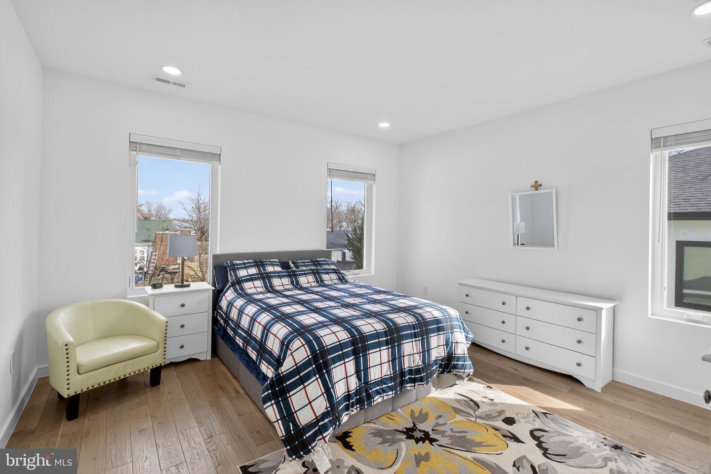 1815 PEABODY DR, FALLS CHURCH, Virginia 22043, 5 Bedrooms Bedrooms, ,4 BathroomsBathrooms,Residential,For sale,1815 PEABODY DR,VAFX2284578 MLS # VAFX2284578 1815 PEABODY DR, FALLS CHURCH, Virginia 22043, 5 Bedrooms Bedrooms, ,4 BathroomsBathrooms,Residential,For sale,1815 PEABODY DR,VAFX2284578 MLS # VAFX2284578