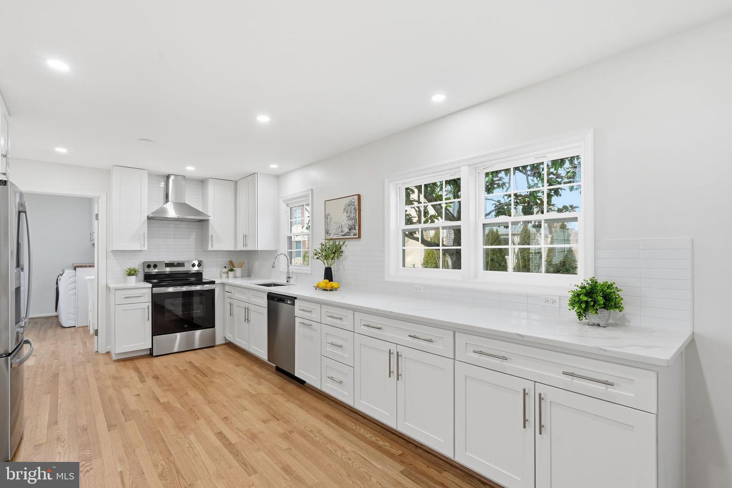 9416 MOUNT VERNON CIR, ALEXANDRIA, Virginia 22309, 4 Bedrooms Bedrooms, ,3 BathroomsBathrooms,Residential,For sale,9416 MOUNT VERNON CIR,VAFX2284674 MLS # VAFX2284674