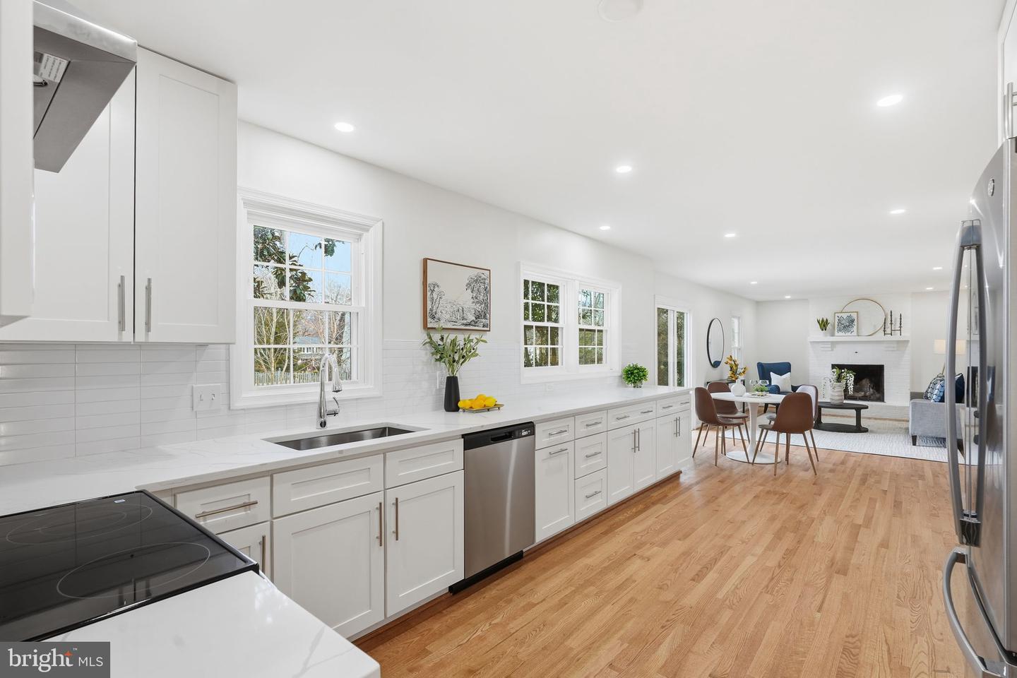 9416 MOUNT VERNON CIR, ALEXANDRIA, Virginia 22309, 4 Bedrooms Bedrooms, ,3 BathroomsBathrooms,Residential,For sale,9416 MOUNT VERNON CIR,VAFX2284674 MLS # VAFX2284674