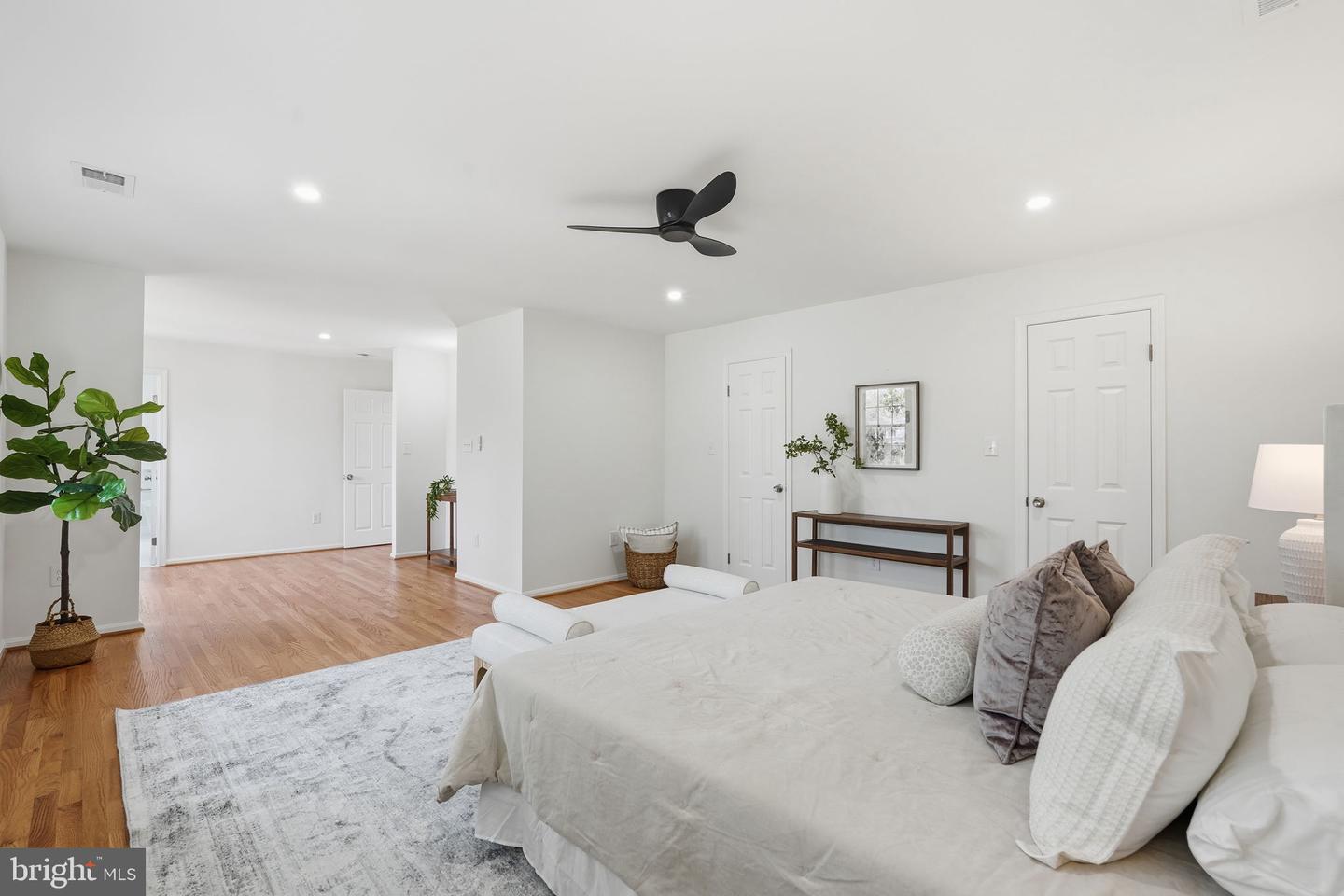 9416 MOUNT VERNON CIR, ALEXANDRIA, Virginia 22309, 4 Bedrooms Bedrooms, ,3 BathroomsBathrooms,Residential,For sale,9416 MOUNT VERNON CIR,VAFX2284674 MLS # VAFX2284674