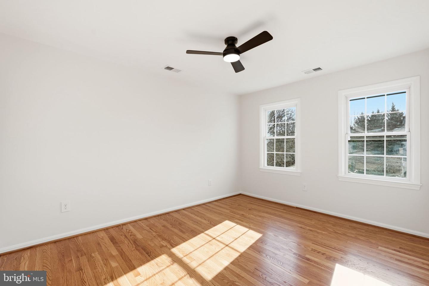 9416 MOUNT VERNON CIR, ALEXANDRIA, Virginia 22309, 4 Bedrooms Bedrooms, ,3 BathroomsBathrooms,Residential,For sale,9416 MOUNT VERNON CIR,VAFX2284674 MLS # VAFX2284674