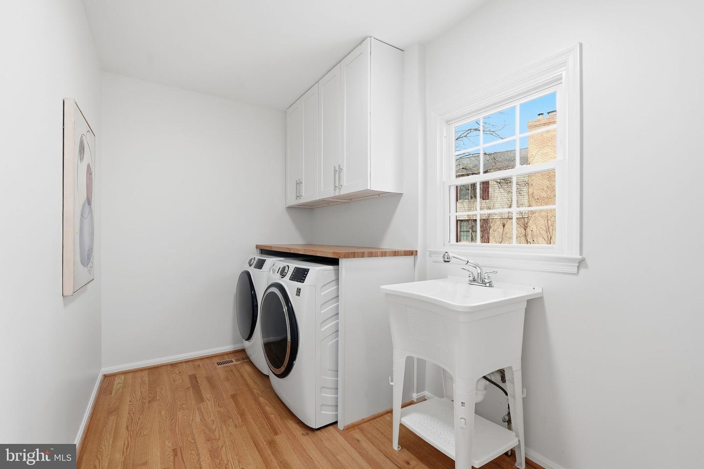 9416 MOUNT VERNON CIR, ALEXANDRIA, Virginia 22309, 4 Bedrooms Bedrooms, ,3 BathroomsBathrooms,Residential,For sale,9416 MOUNT VERNON CIR,VAFX2284674 MLS # VAFX2284674