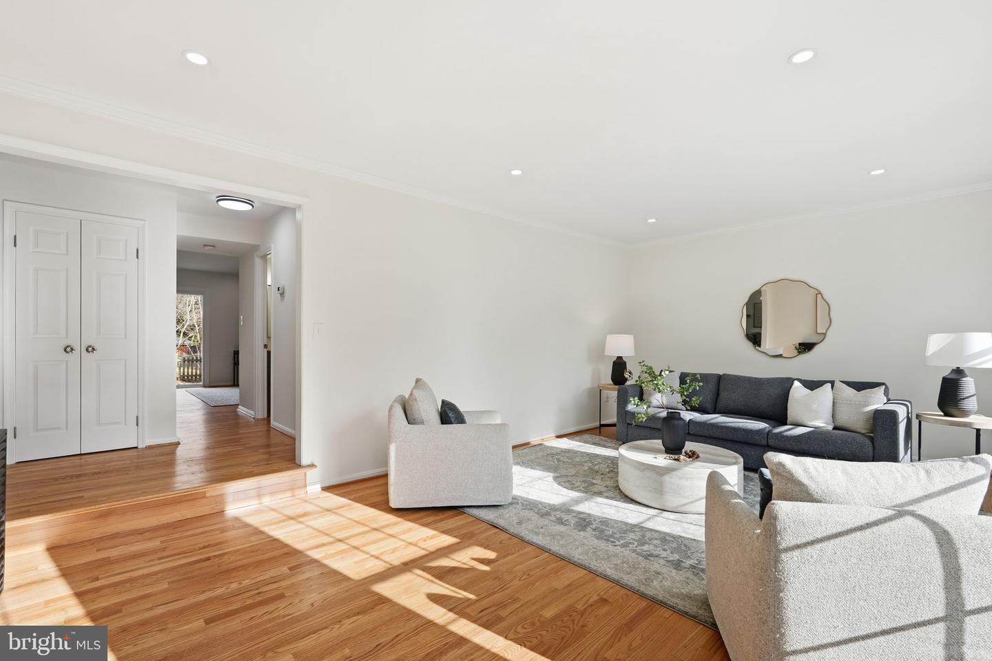 9416 MOUNT VERNON CIR, ALEXANDRIA, Virginia 22309, 4 Bedrooms Bedrooms, ,3 BathroomsBathrooms,Residential,For sale,9416 MOUNT VERNON CIR,VAFX2284674 MLS # VAFX2284674