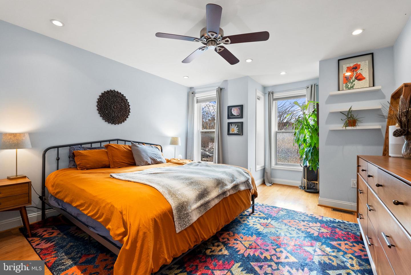 712 C ST NE, WASHINGTON, District Of Columbia 20002, 3 Bedrooms Bedrooms, ,2 BathroomsBathrooms,Residential,For sale,712 C ST NE,DCDC2240532 MLS # DCDC2240532