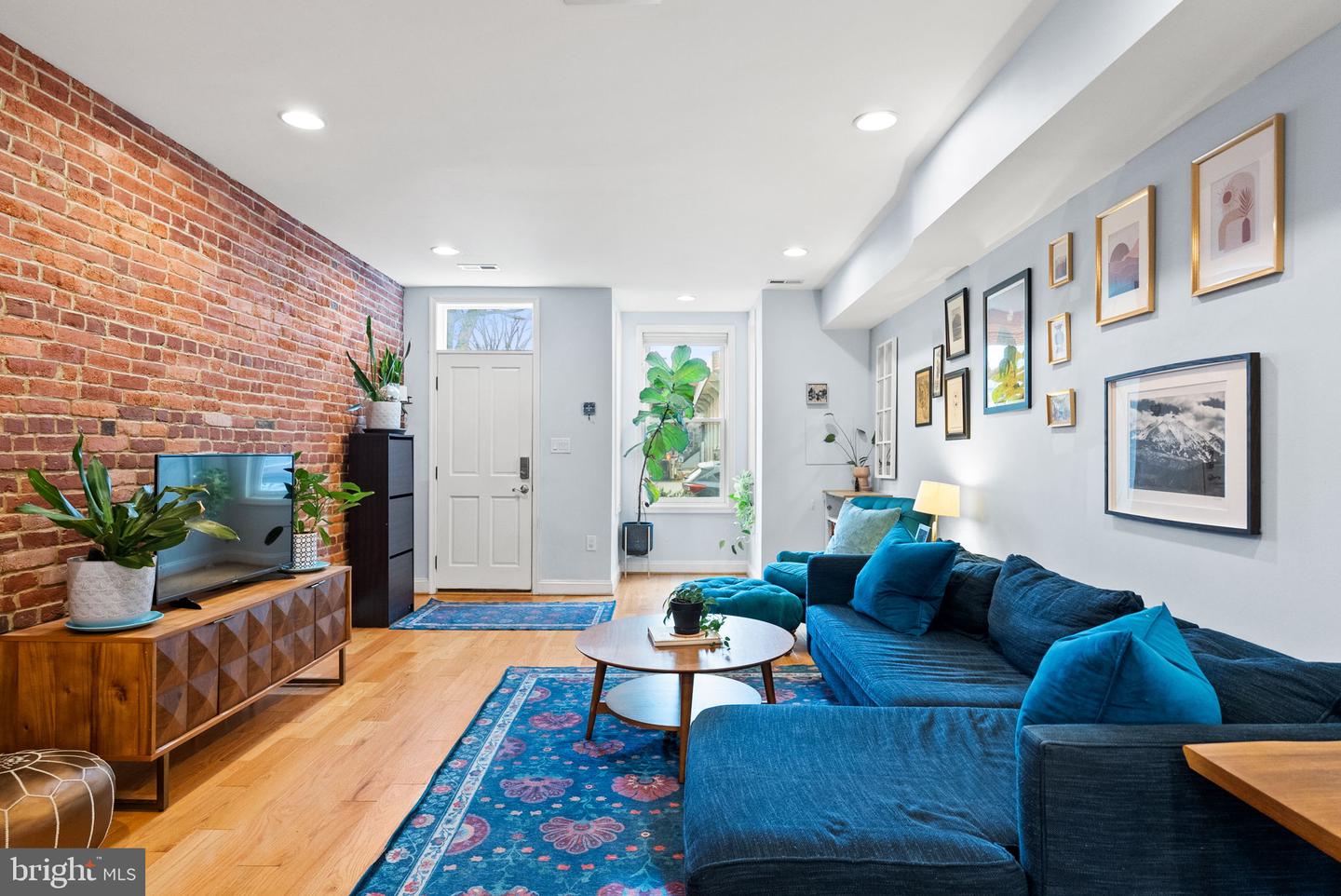 712 C ST NE, WASHINGTON, District Of Columbia 20002, 3 Bedrooms Bedrooms, ,2 BathroomsBathrooms,Residential,For sale,712 C ST NE,DCDC2240532 MLS # DCDC2240532