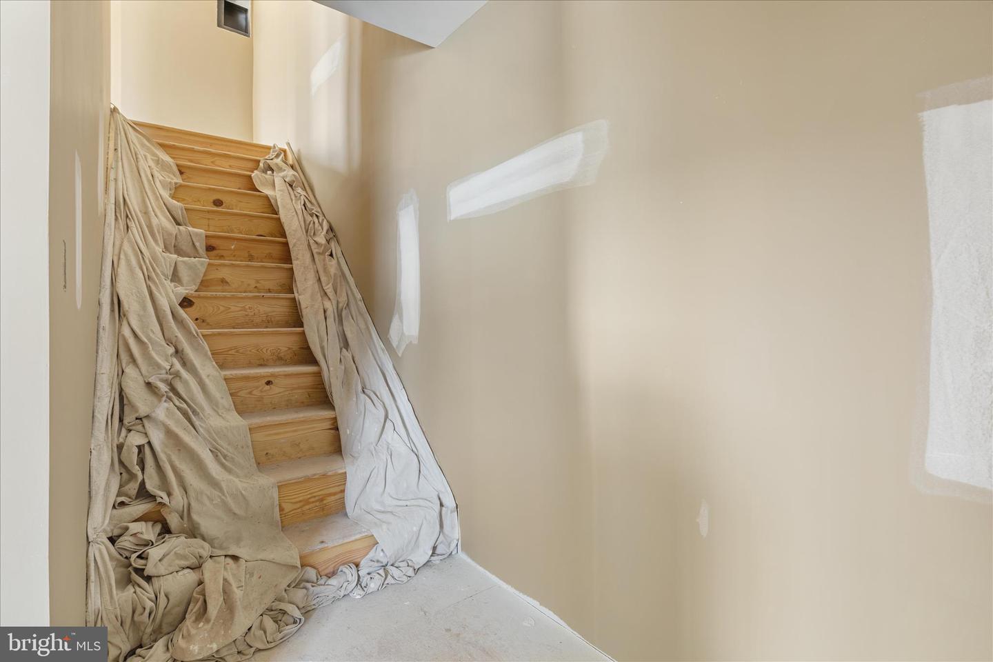 204 RUSS JOHNSON RD, FRONT ROYAL, Virginia 22630, 4 Bedrooms Bedrooms, ,3 BathroomsBathrooms,Residential,For sale,204 RUSS JOHNSON RD,VAWR2013090 MLS # VAWR2013090