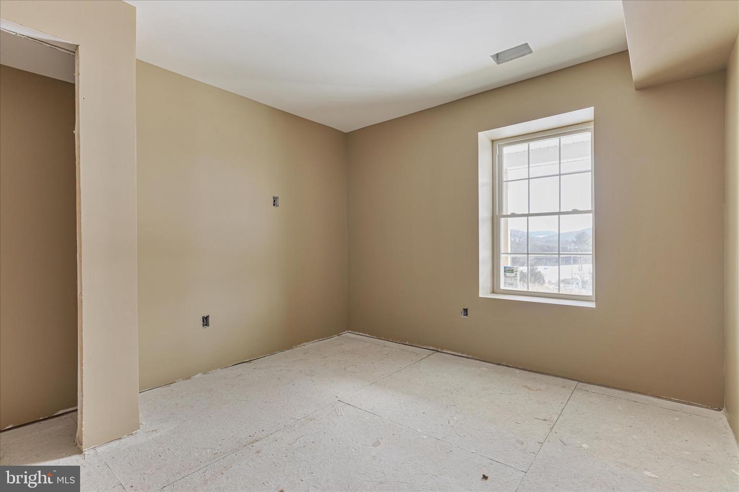 204 RUSS JOHNSON RD, FRONT ROYAL, Virginia 22630, 4 Bedrooms Bedrooms, ,3 BathroomsBathrooms,Residential,For sale,204 RUSS JOHNSON RD,VAWR2013090 MLS # VAWR2013090