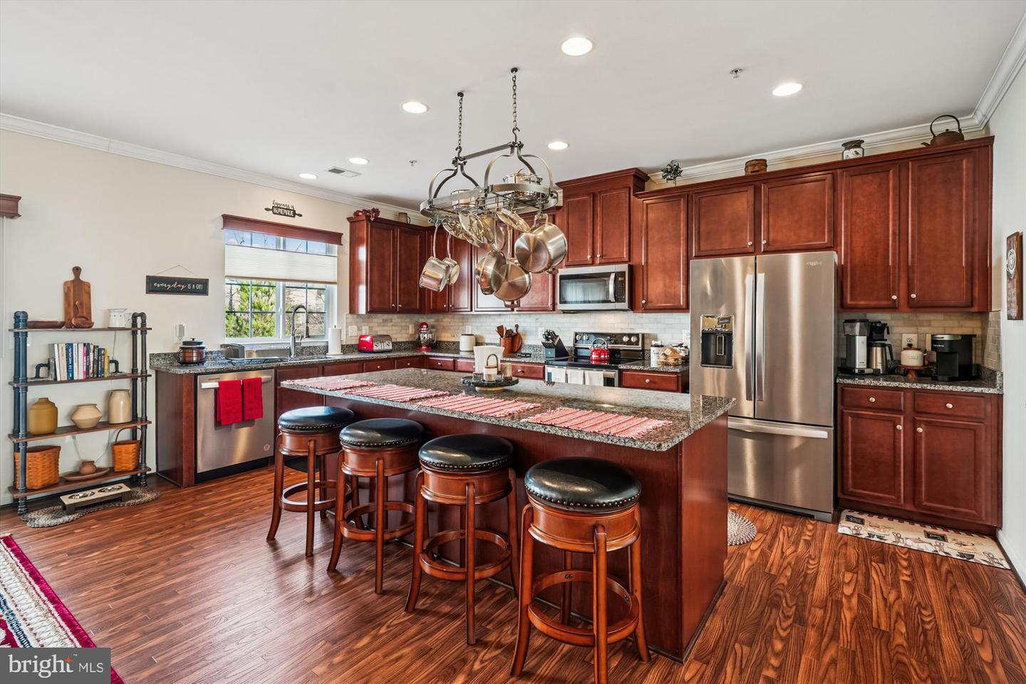 14840 MASON CIR, WOODBRIDGE, Virginia 22191, 3 Bedrooms Bedrooms, 6 Rooms Rooms,2 BathroomsBathrooms,Residential,For sale,14840 MASON CIR,VAPW2110420 MLS # VAPW2110420