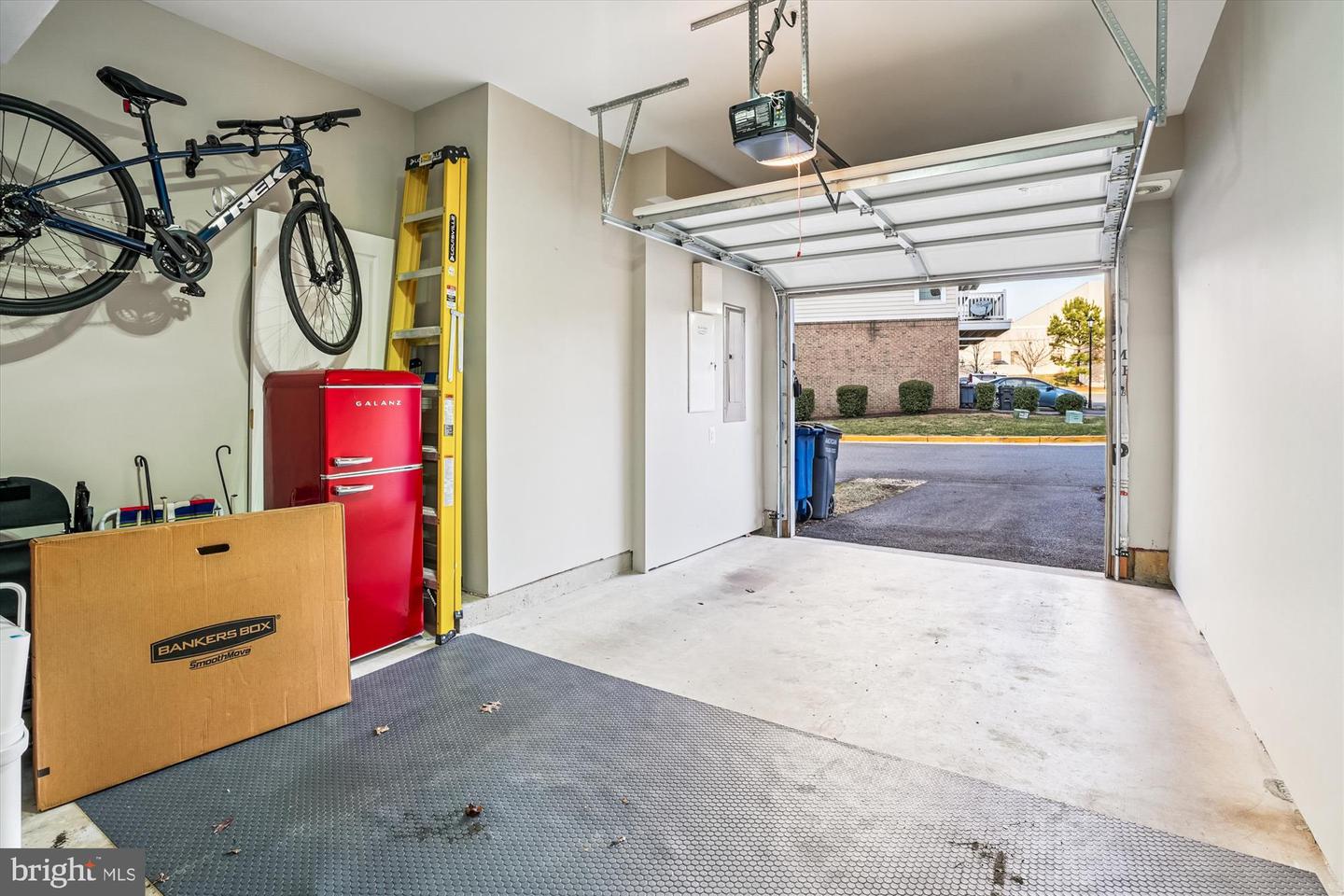 14840 MASON CIR, WOODBRIDGE, Virginia 22191, 3 Bedrooms Bedrooms, 6 Rooms Rooms,2 BathroomsBathrooms,Residential,For sale,14840 MASON CIR,VAPW2110420 MLS # VAPW2110420