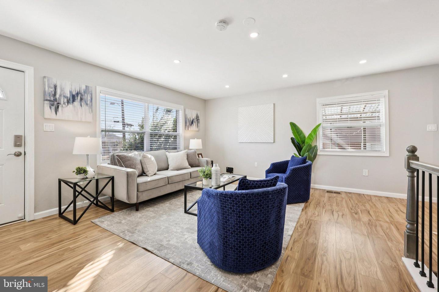 1940 RICHMOND AVE, WOODBRIDGE, Virginia 22191, 4 Bedrooms Bedrooms, 7 Rooms Rooms,3 BathroomsBathrooms,Residential,For sale,1940 RICHMOND AVE,VAPW2110440 MLS # VAPW2110440 1940 RICHMOND AVE, WOODBRIDGE, Virginia 22191, 4 Bedrooms Bedrooms, 7 Rooms Rooms,3 BathroomsBathrooms,Residential,For sale,1940 RICHMOND AVE,VAPW2110440 MLS # VAPW2110440