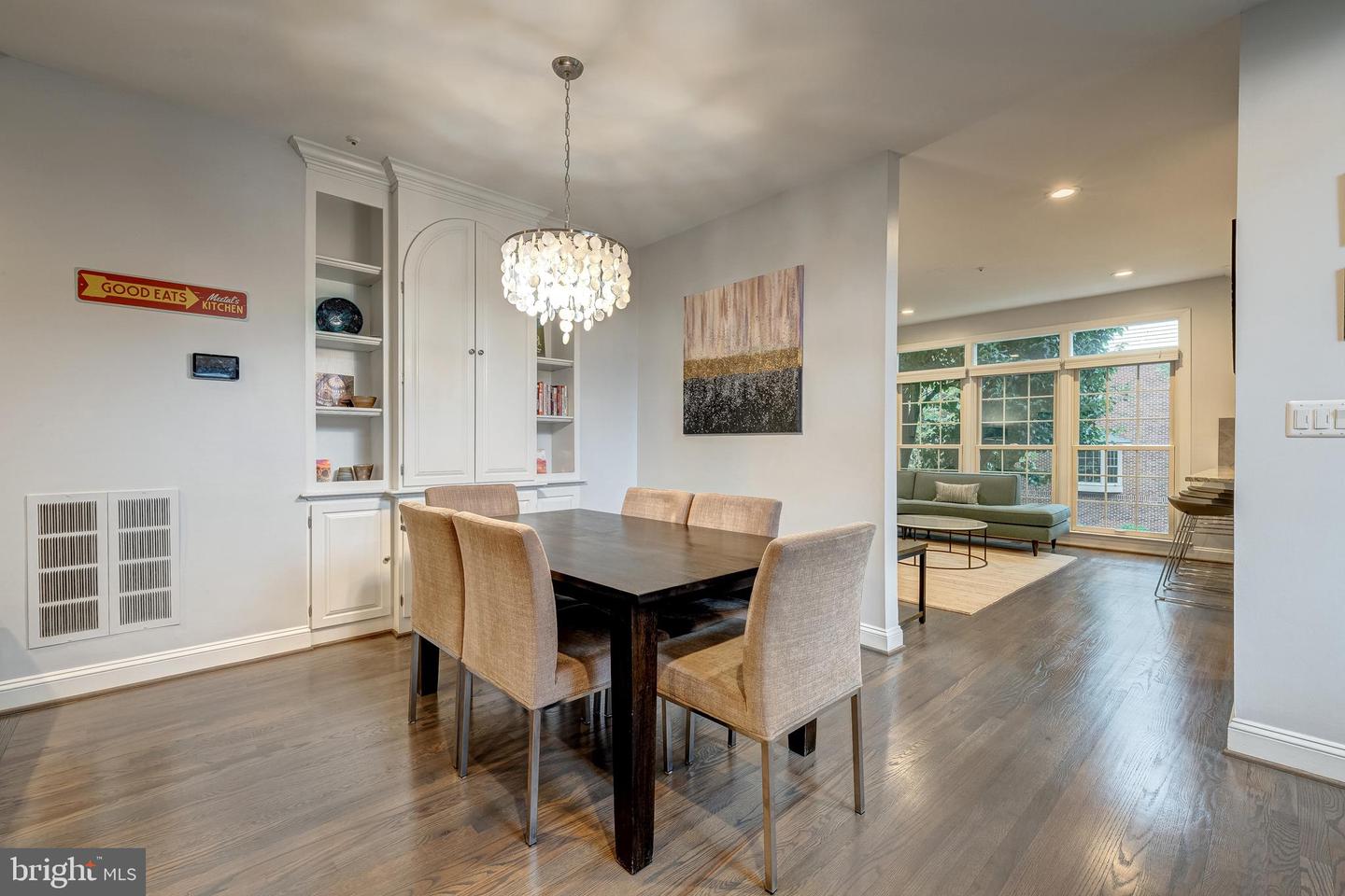 1500 N COLONIAL TER, ARLINGTON, Virginia 22209, 4 Bedrooms Bedrooms, ,2 BathroomsBathrooms,Residential,For sale,1500 N COLONIAL TER,VAAR2067666 MLS # VAAR2067666