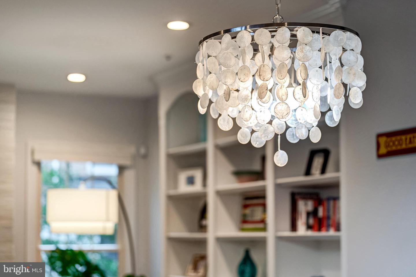 1500 N COLONIAL TER, ARLINGTON, Virginia 22209, 4 Bedrooms Bedrooms, ,2 BathroomsBathrooms,Residential,For sale,1500 N COLONIAL TER,VAAR2067666 MLS # VAAR2067666