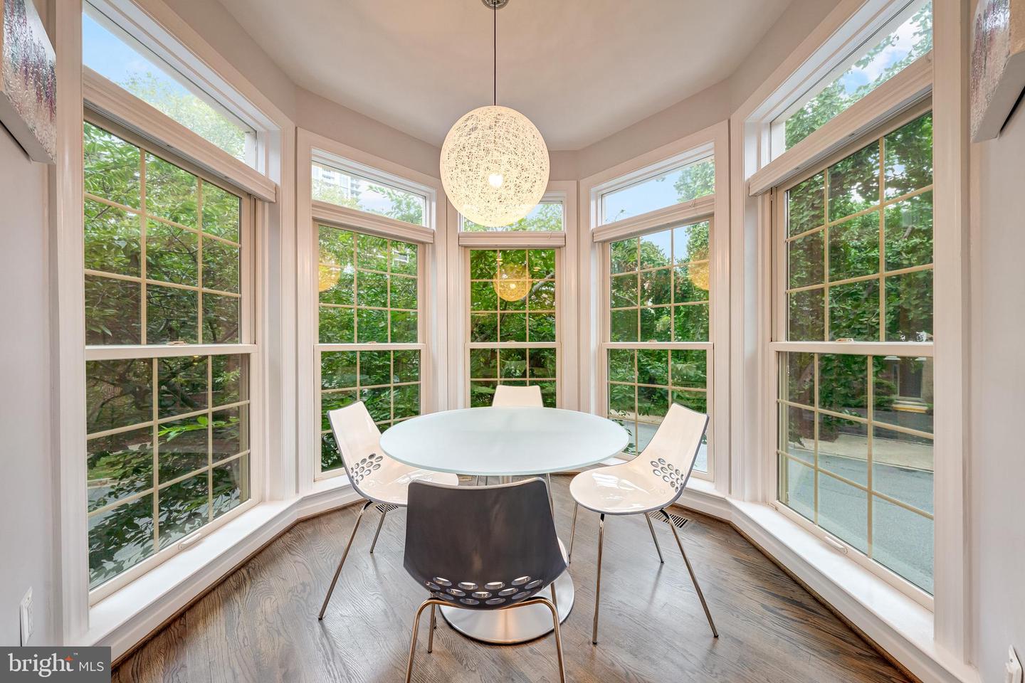 1500 N COLONIAL TER, ARLINGTON, Virginia 22209, 4 Bedrooms Bedrooms, ,2 BathroomsBathrooms,Residential,For sale,1500 N COLONIAL TER,VAAR2067666 MLS # VAAR2067666