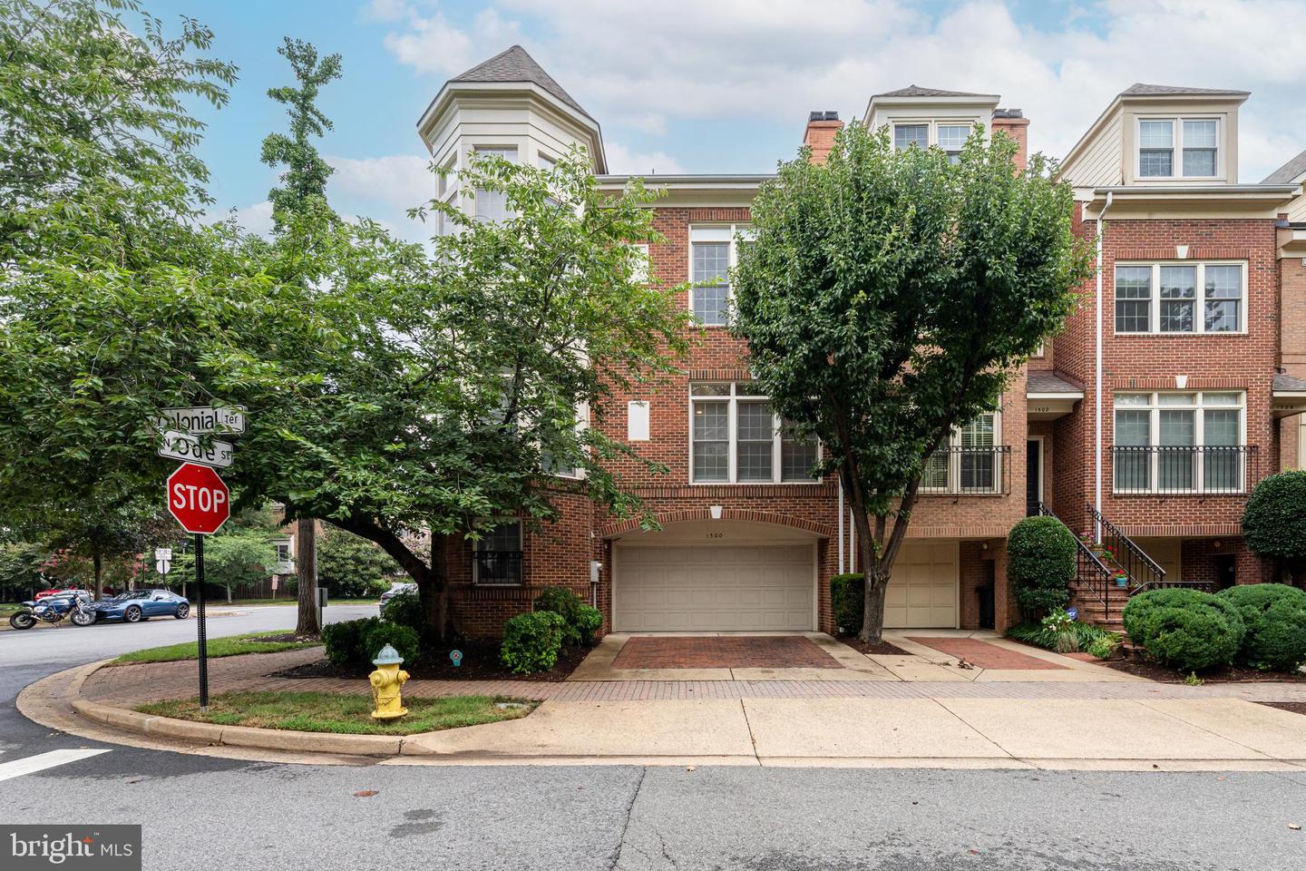 1500 N COLONIAL TER, ARLINGTON, Virginia 22209, 4 Bedrooms Bedrooms, ,2 BathroomsBathrooms,Residential,For sale,1500 N COLONIAL TER,VAAR2067666 MLS # VAAR2067666