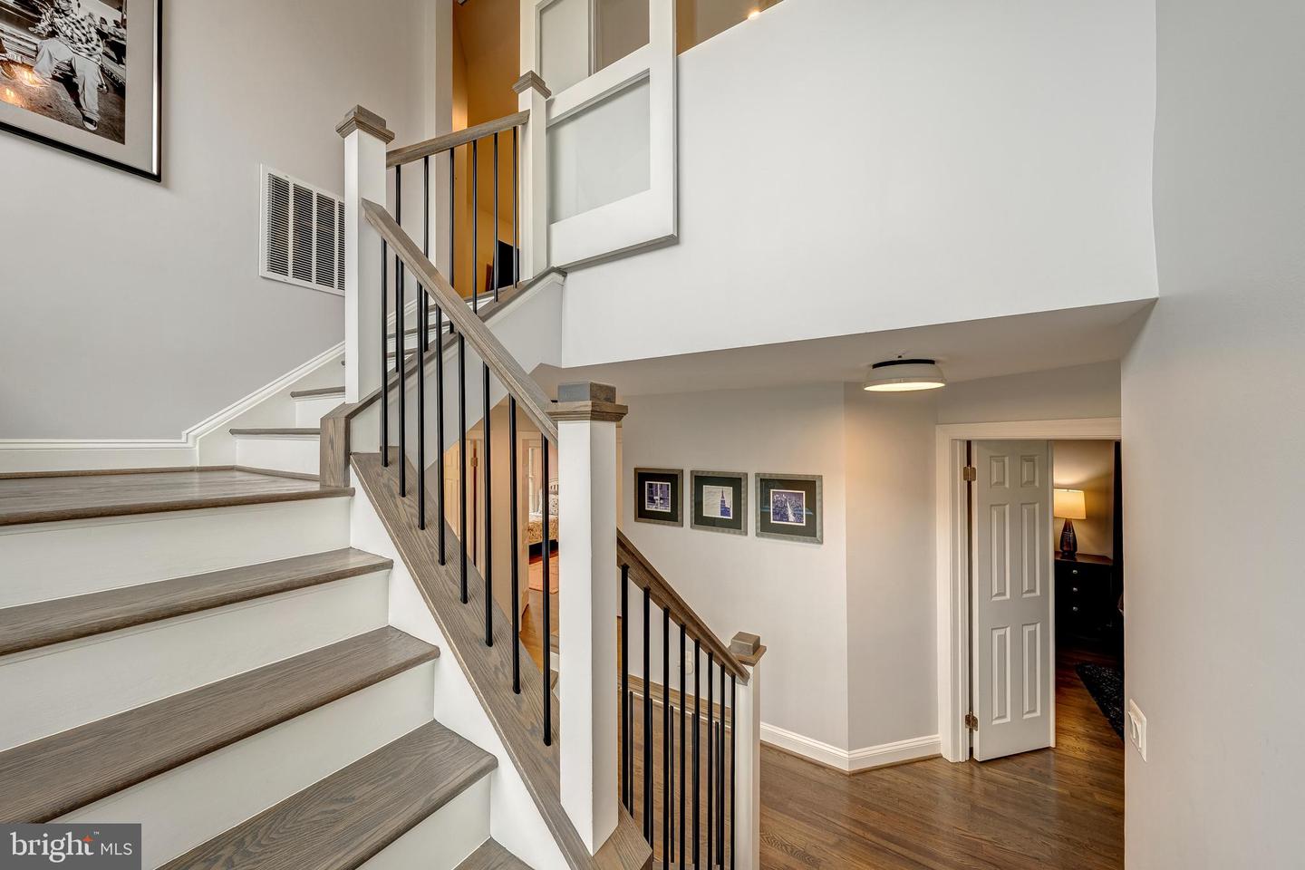 1500 N COLONIAL TER, ARLINGTON, Virginia 22209, 4 Bedrooms Bedrooms, ,2 BathroomsBathrooms,Residential,For sale,1500 N COLONIAL TER,VAAR2067666 MLS # VAAR2067666